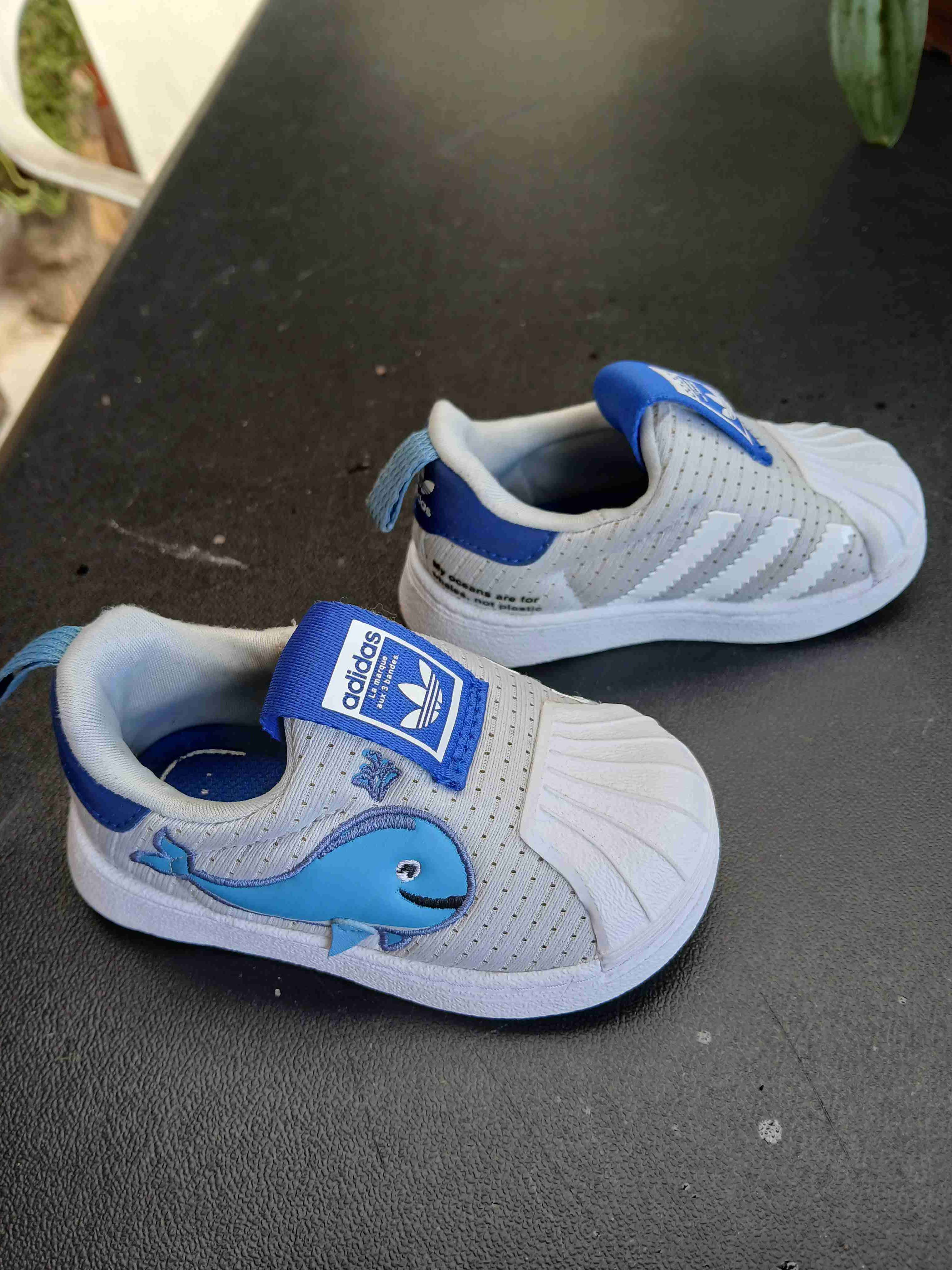 Zapatillas infantiles Adidas blancas - miniatura 2