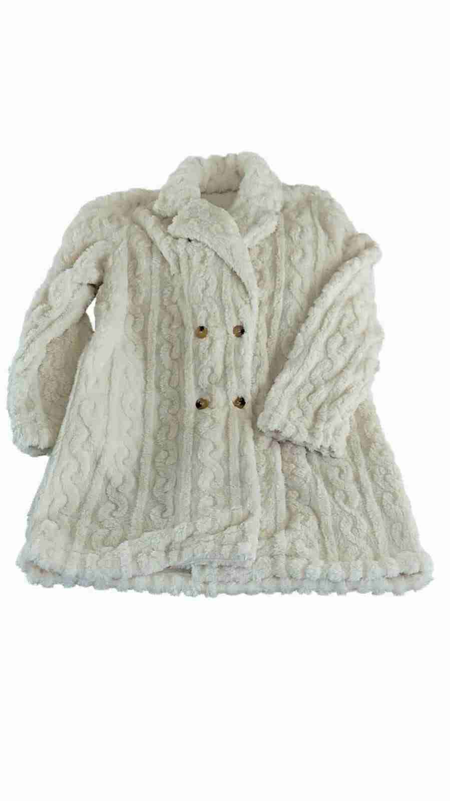 Abrigo de lana blanco largo
