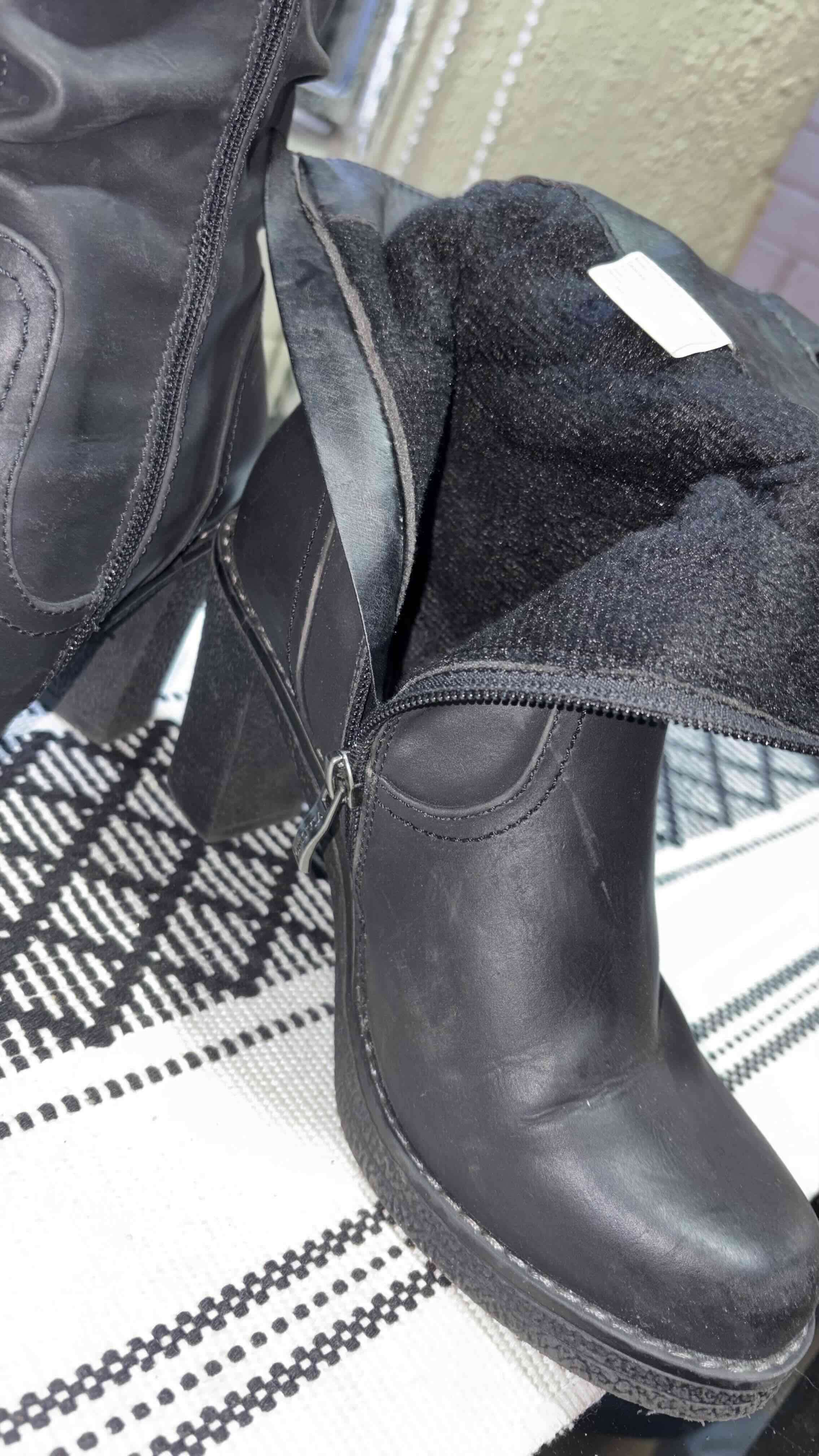 Botines negros con taco - miniatura 3