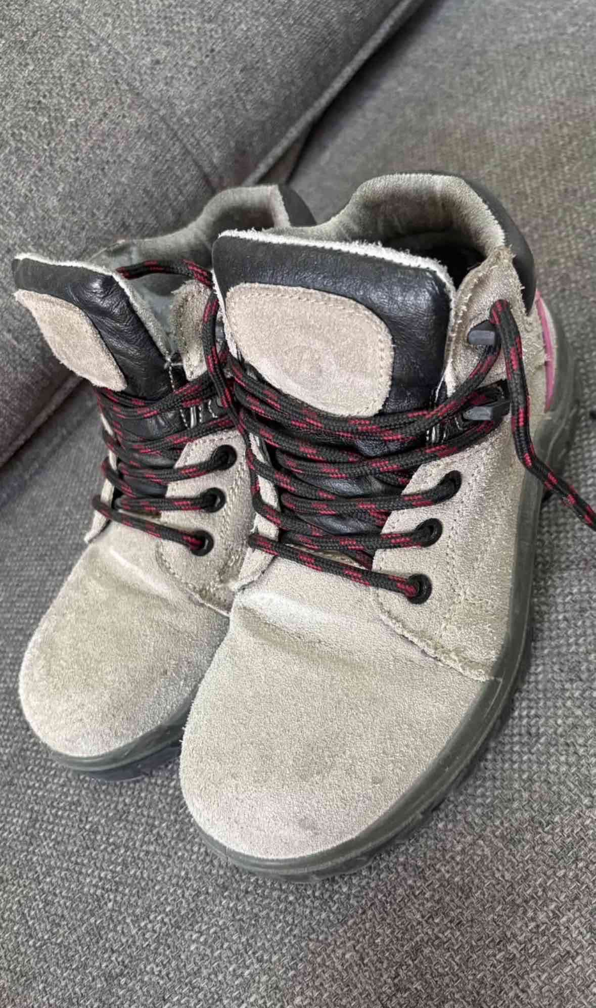 Botines (Bototos  de Seguridad) gamuza gris