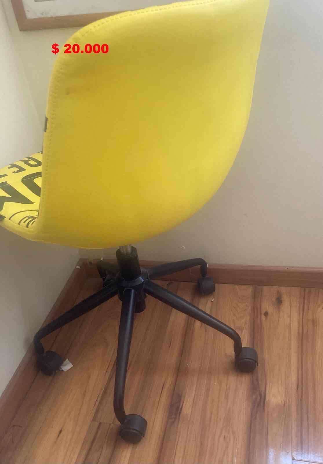 Silla de oficina amarilla - 3
