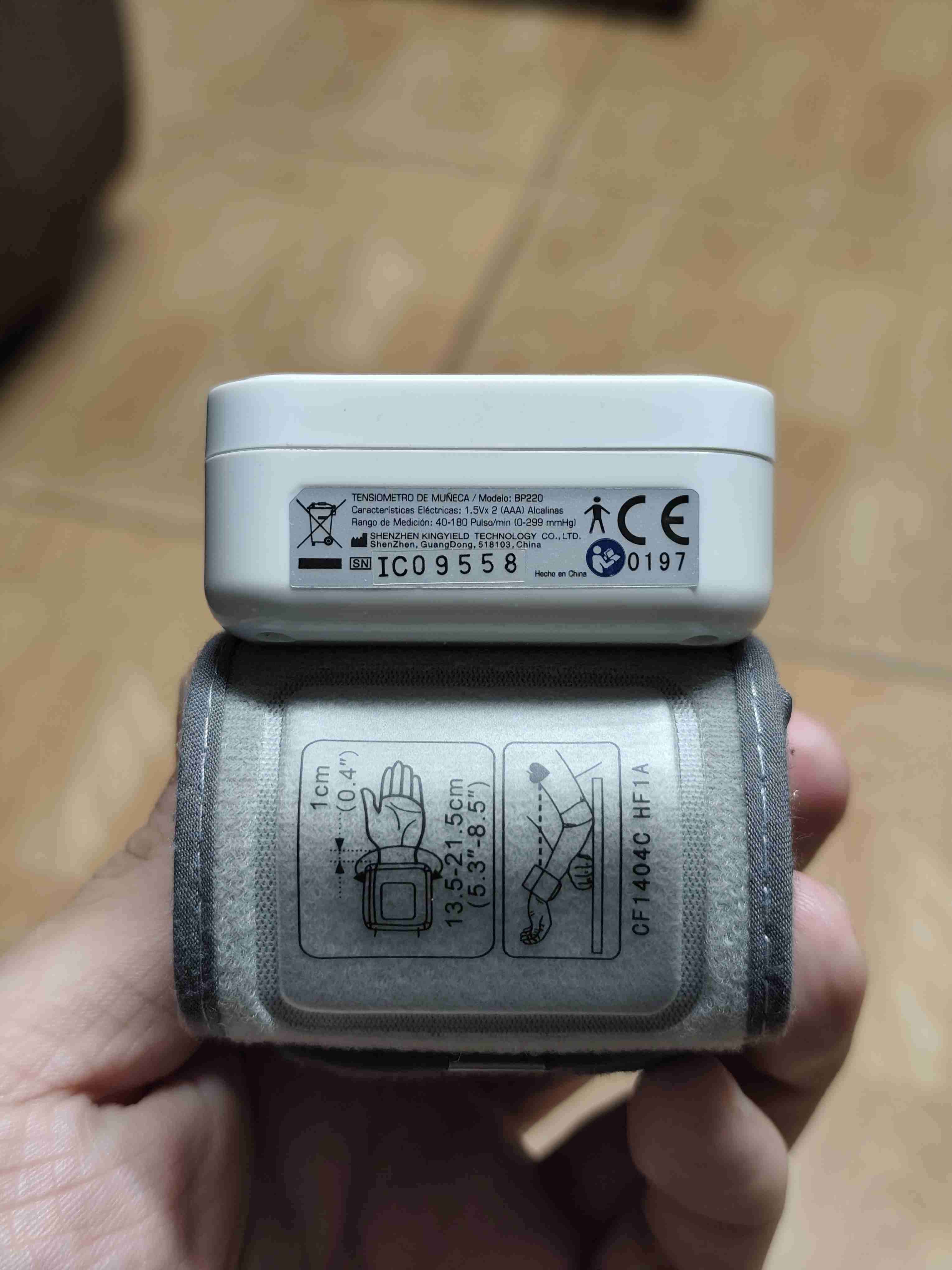 Tensiómetro de muñeca Gama y Scianmed - miniatura 6