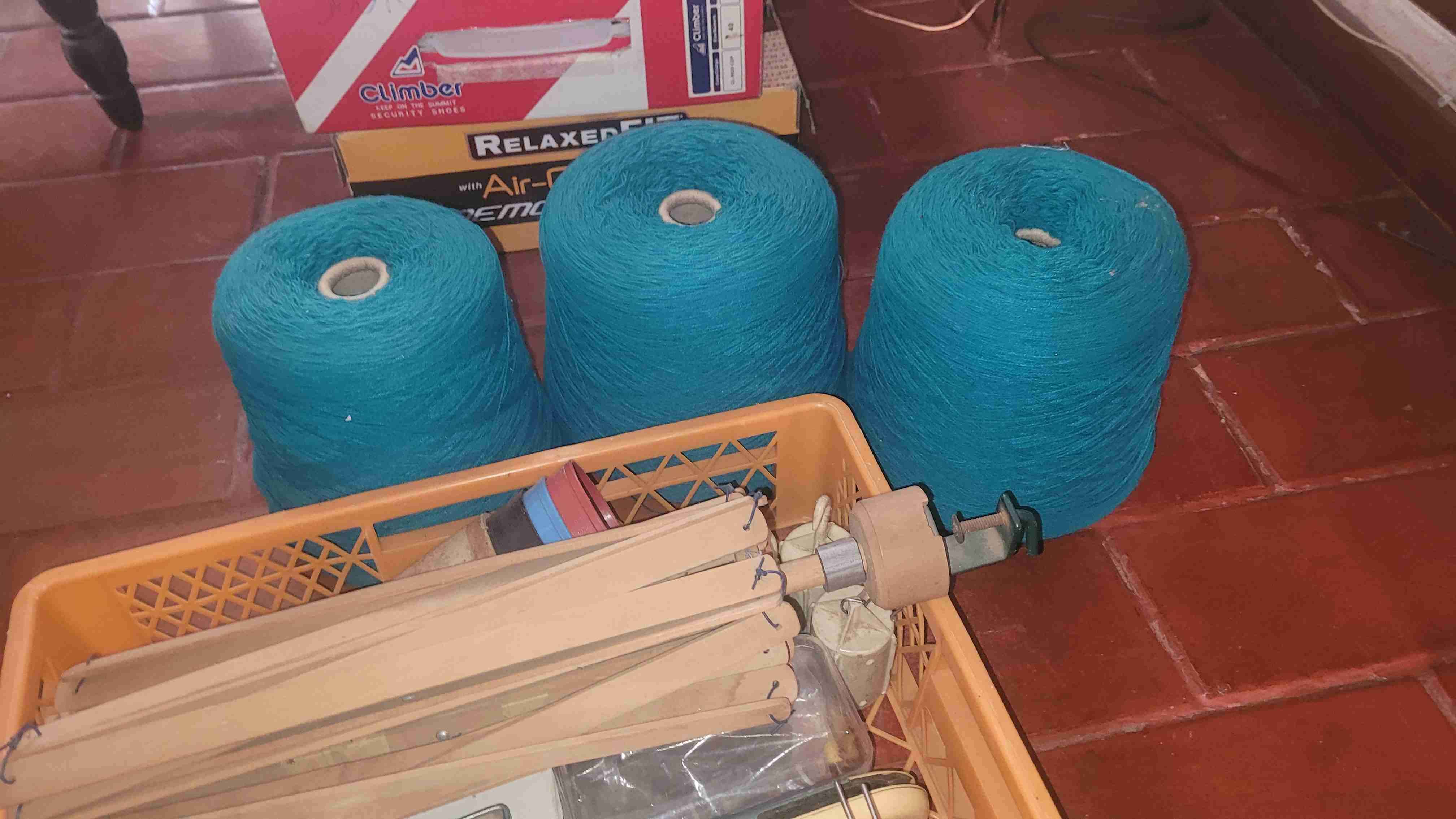 Máquina de tejer manual Singer - miniatura 5