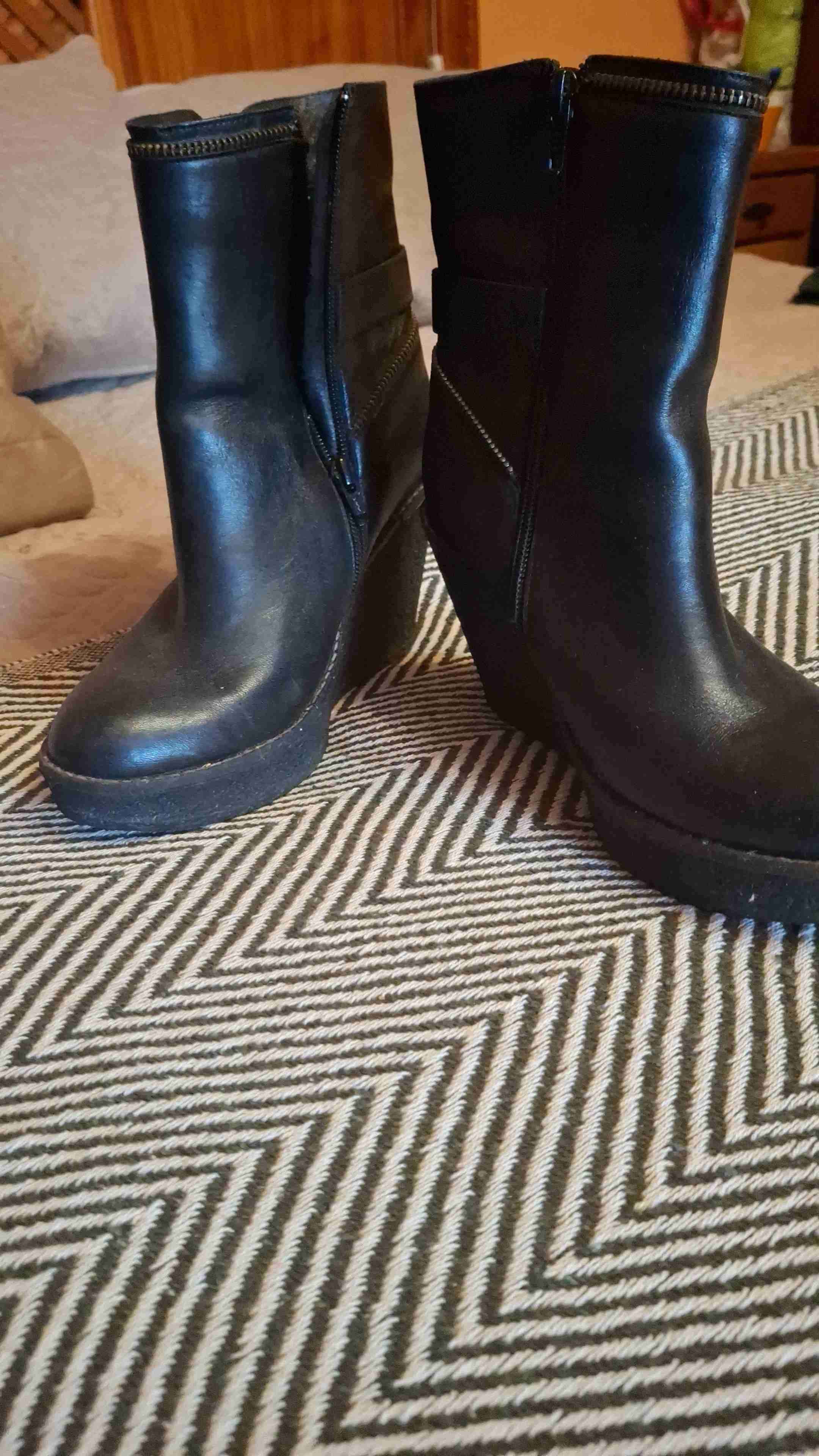 Ropa y calzado impecables - miniatura 6