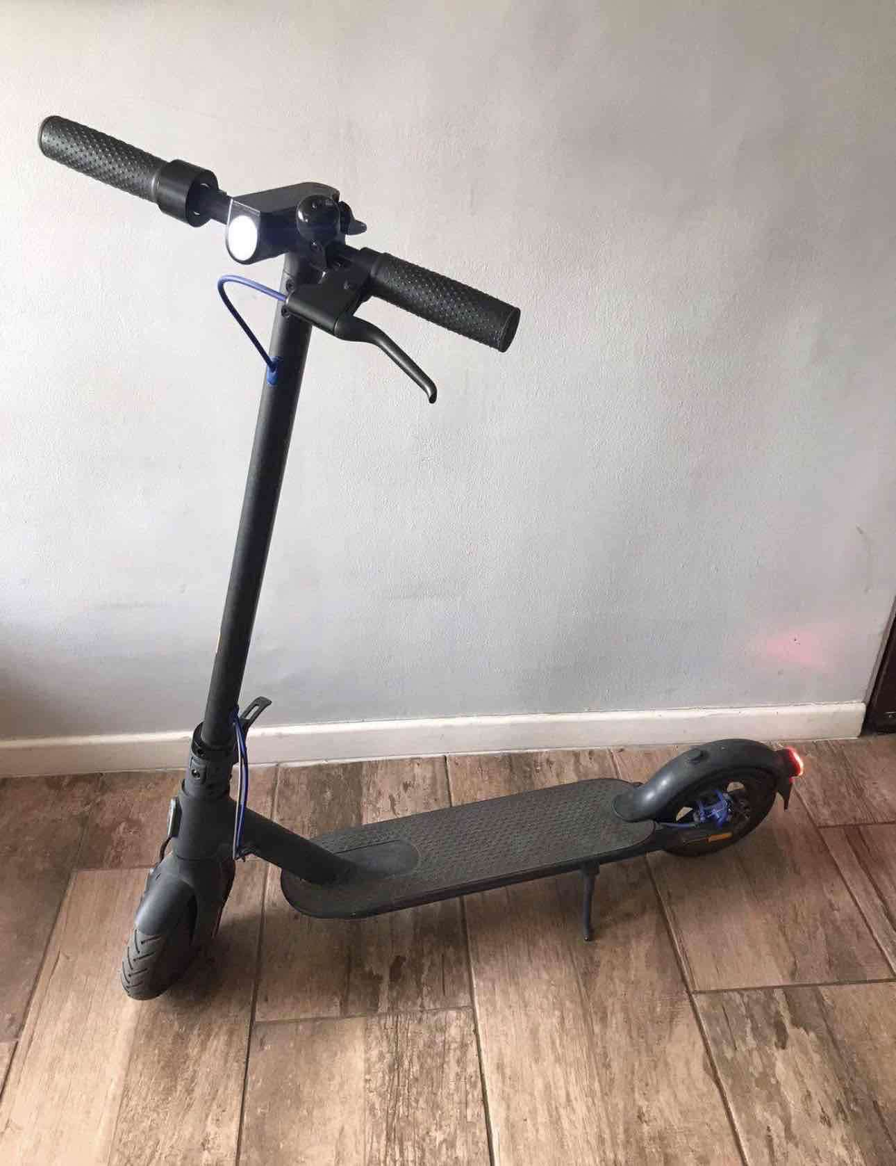 Scooter eléctrico plegable