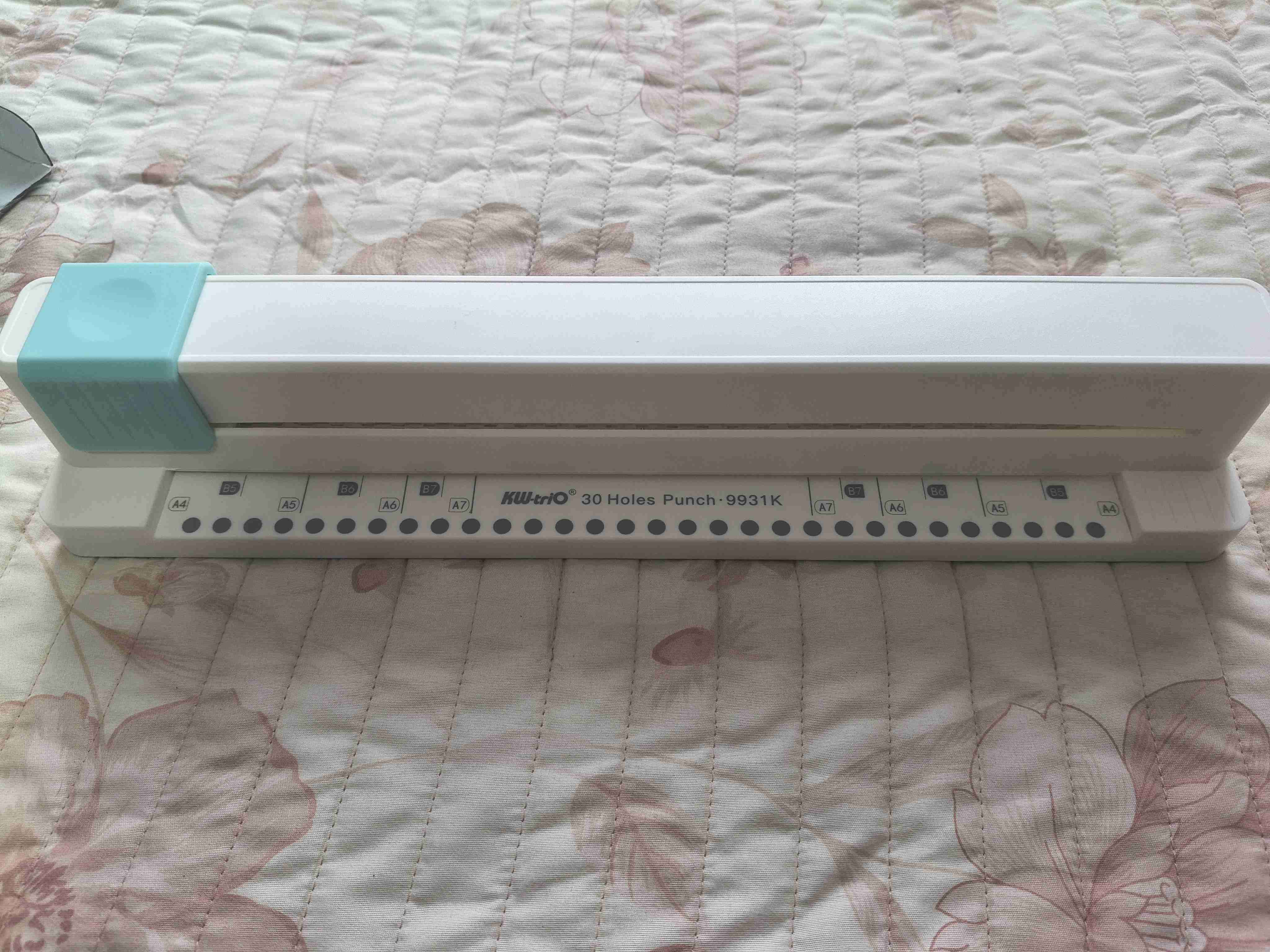 Perforadora 30 huecos KW-triO - miniatura 2