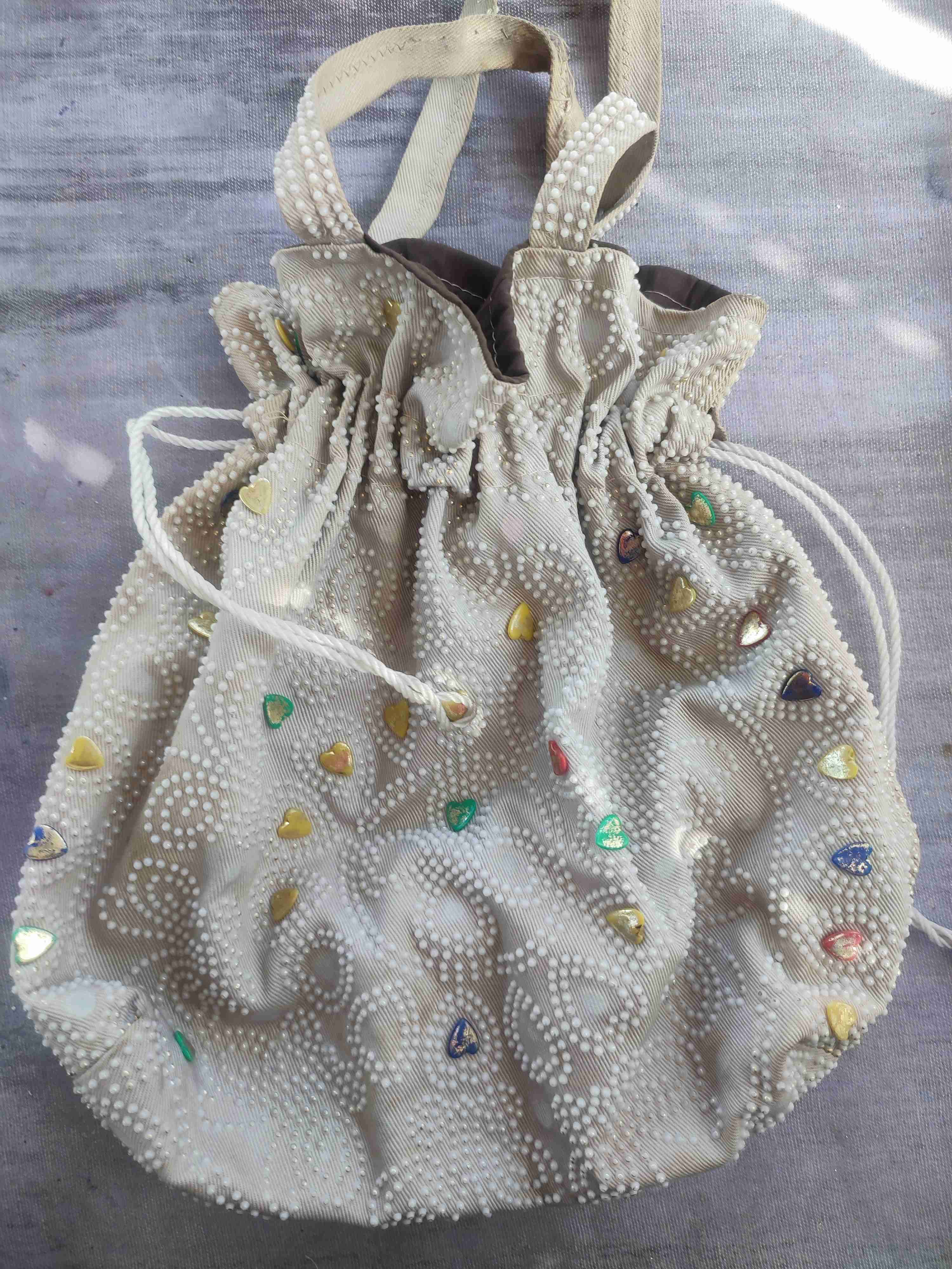 Bolso beige con apliques coloridos - miniatura 3