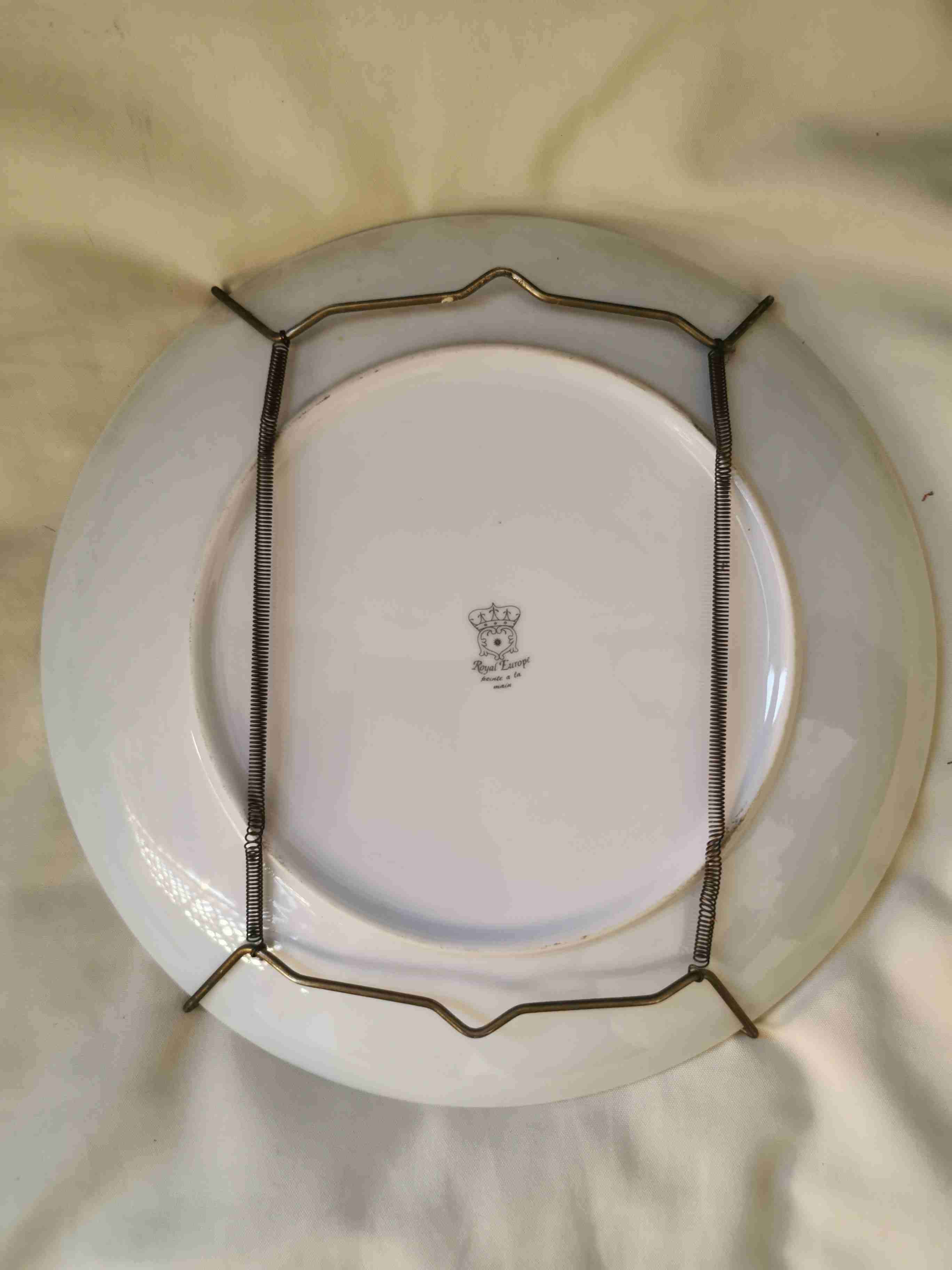 Plato Decorativo Porcelana Royal Europe - Pintado - miniatura 2