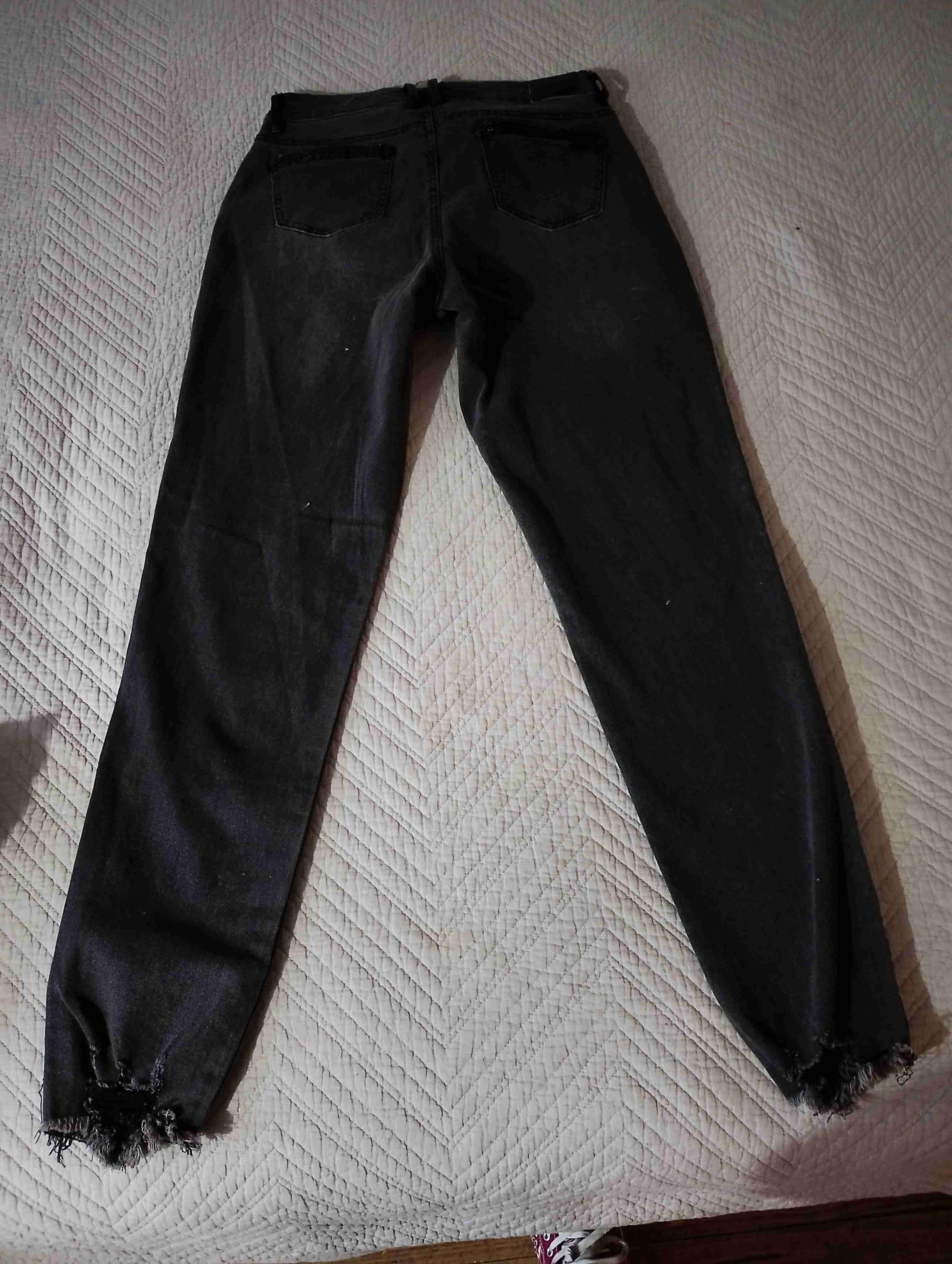 Jeans negros con etiqueta - miniatura 3