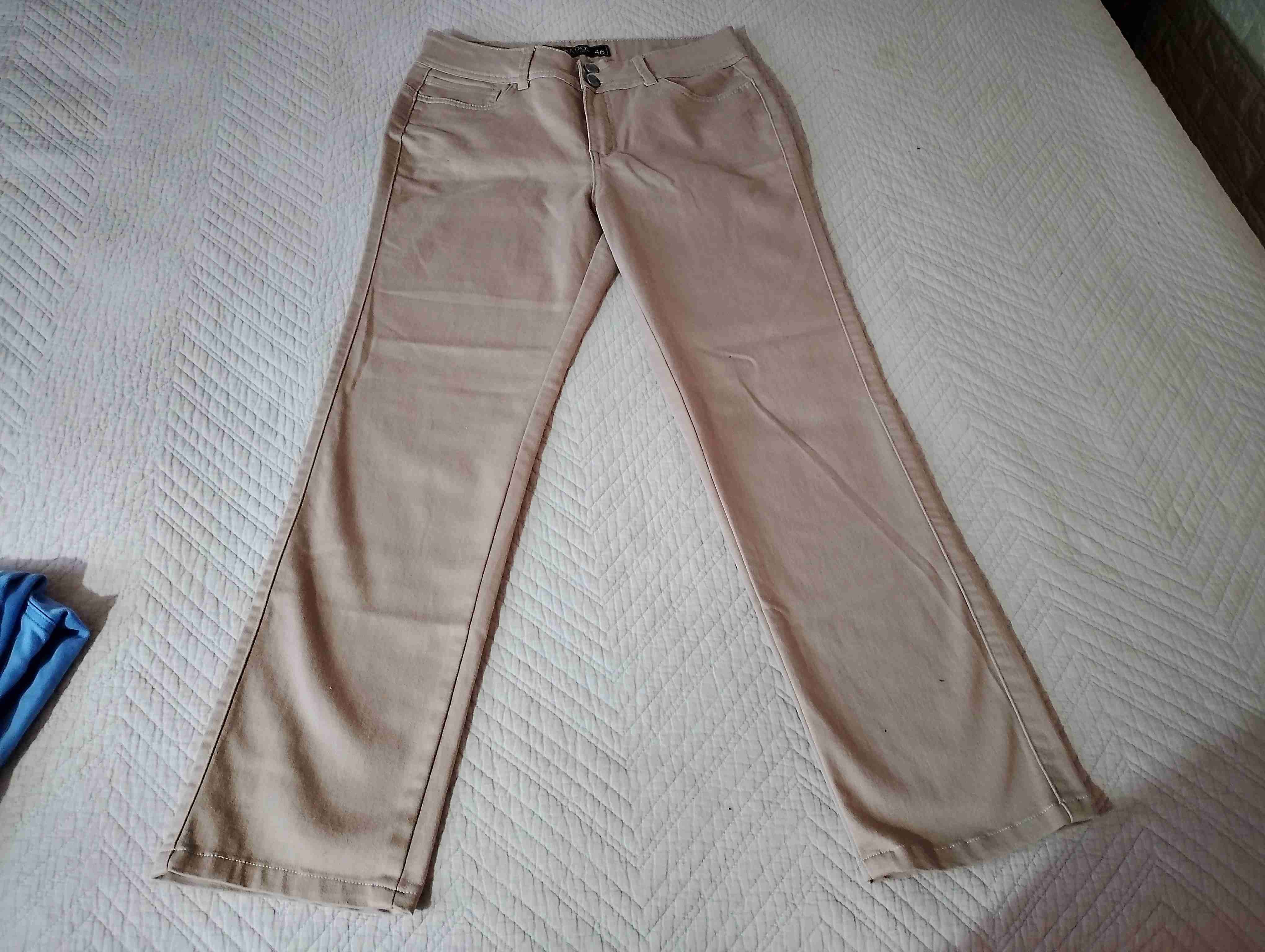 Pantalones beige clasicos mujer
