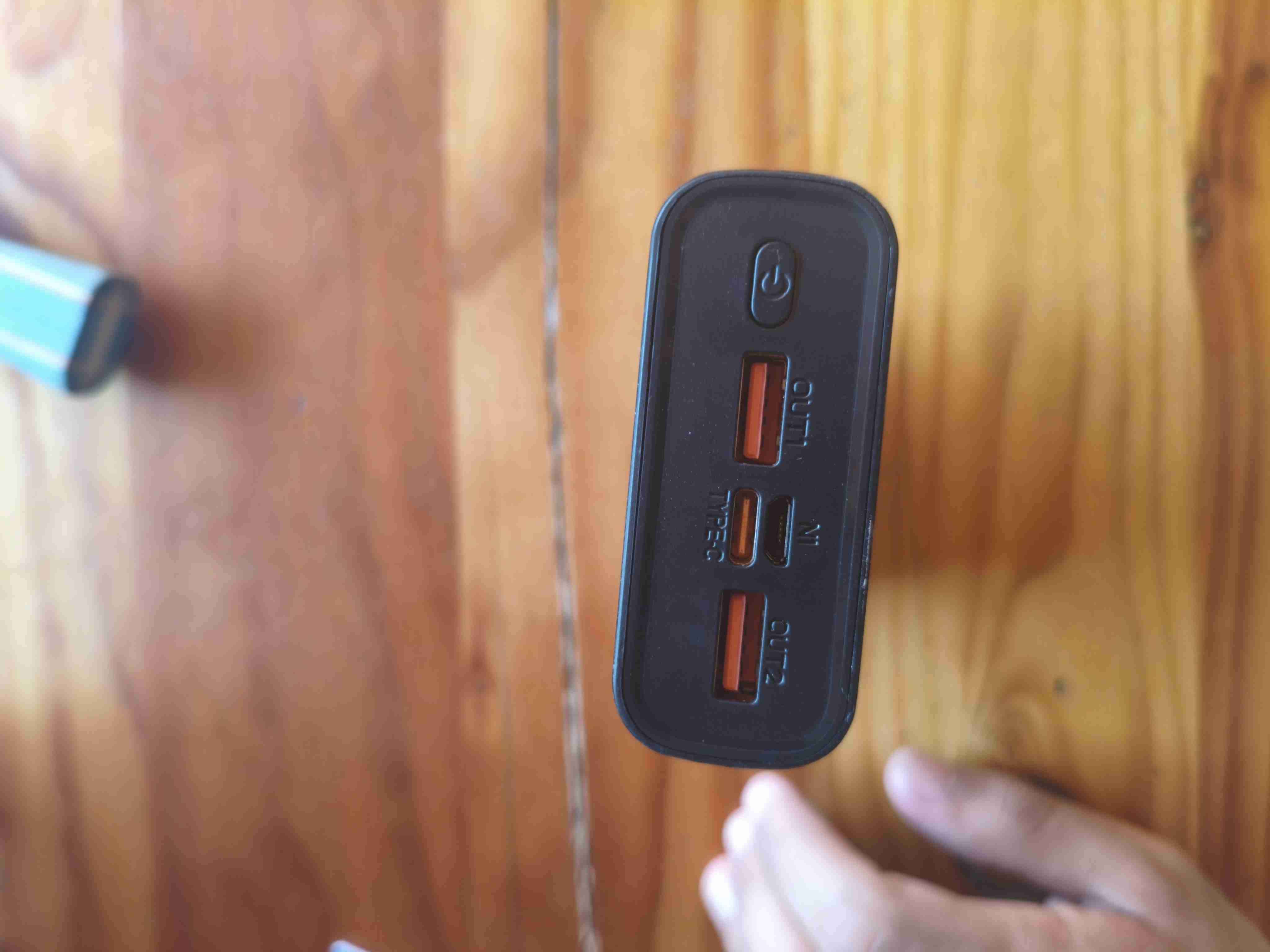 Power bank GYX negro 20.000mha - miniatura 5