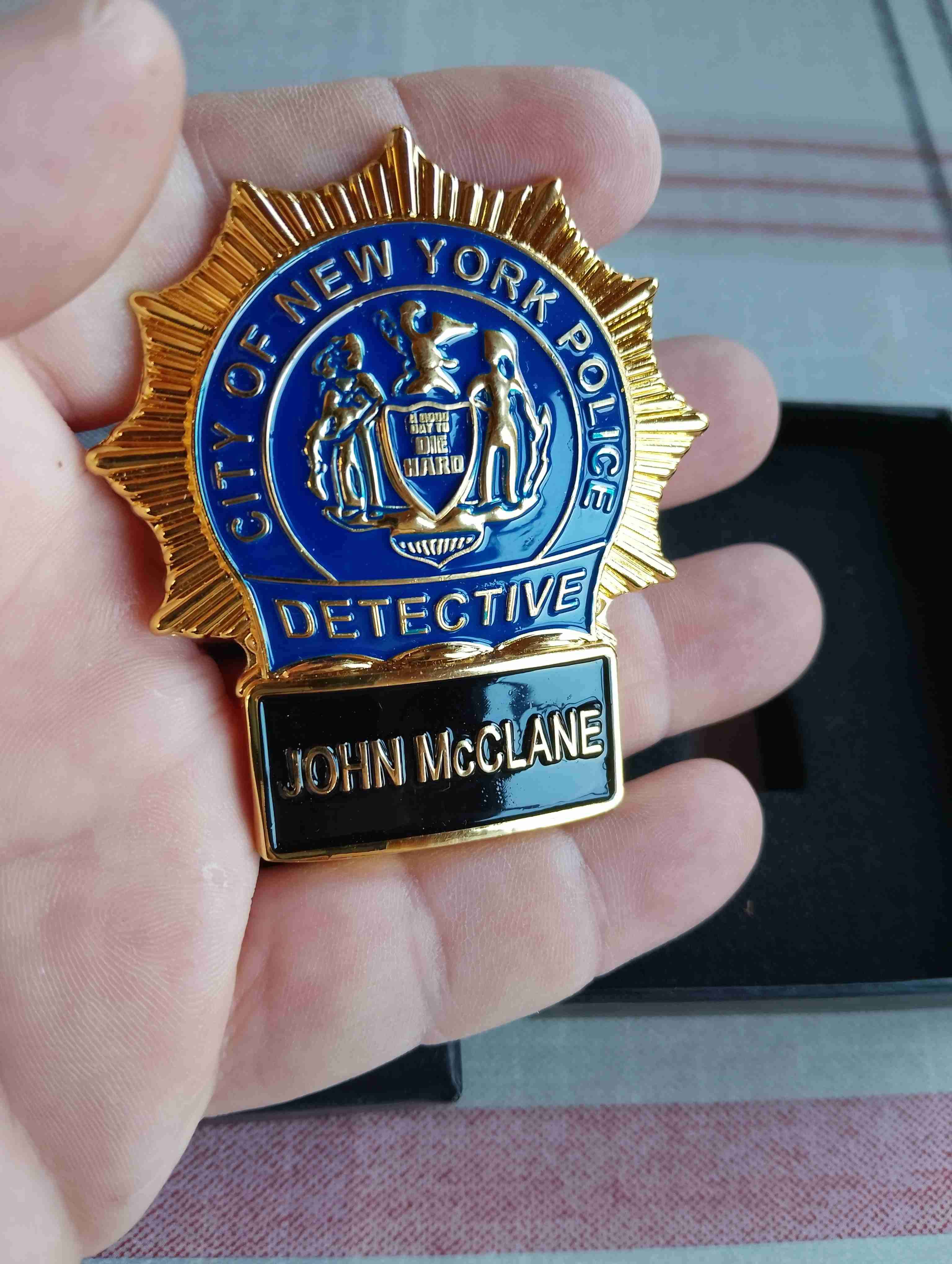 Destapador John McClane Die Hard - miniatura 2