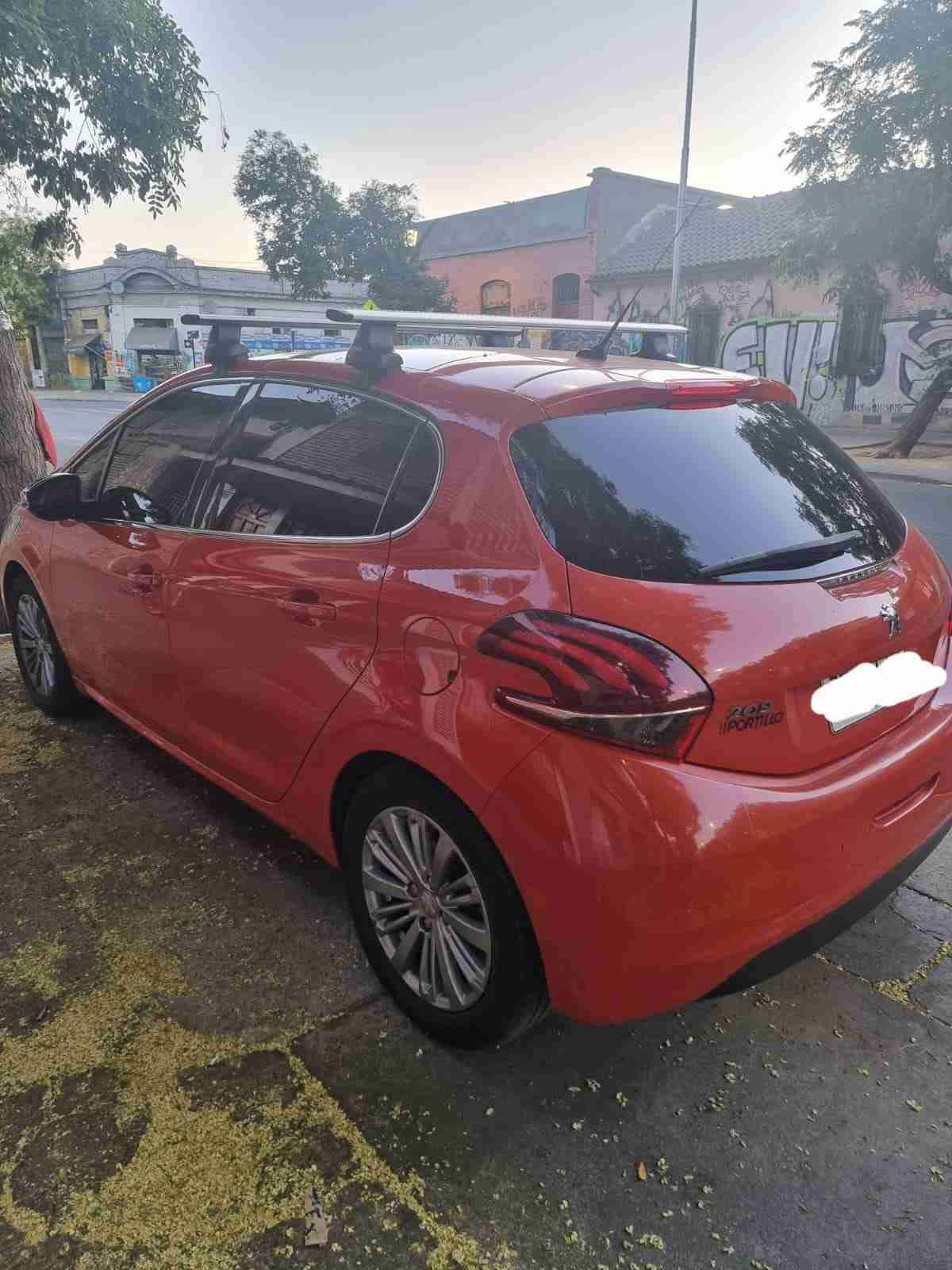 Peugeot 208 Diesel 2017 - miniatura 3