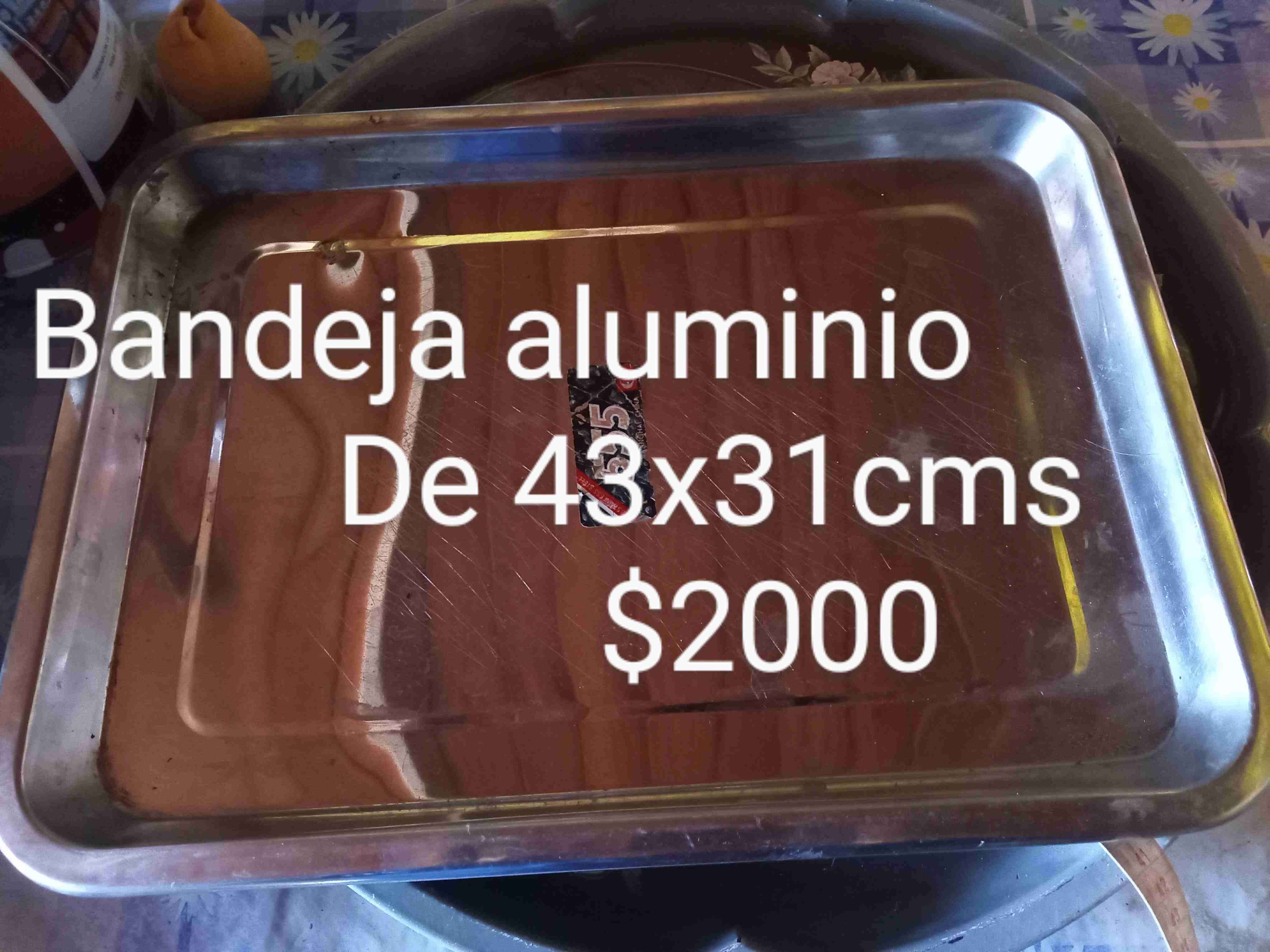 Bandejas y juegos de copas y vasos