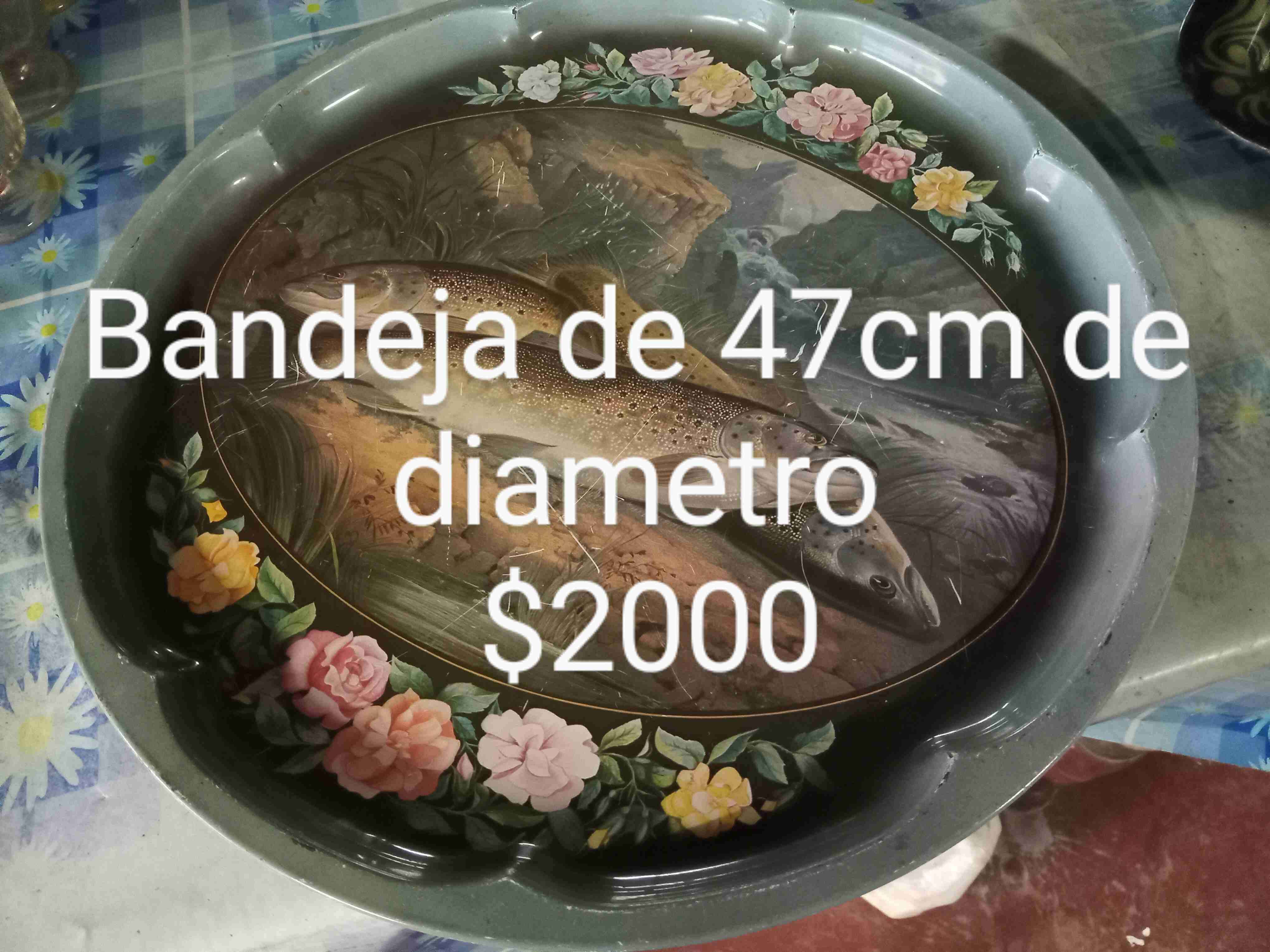 Bandejas y juegos de copas y vasos - miniatura 3