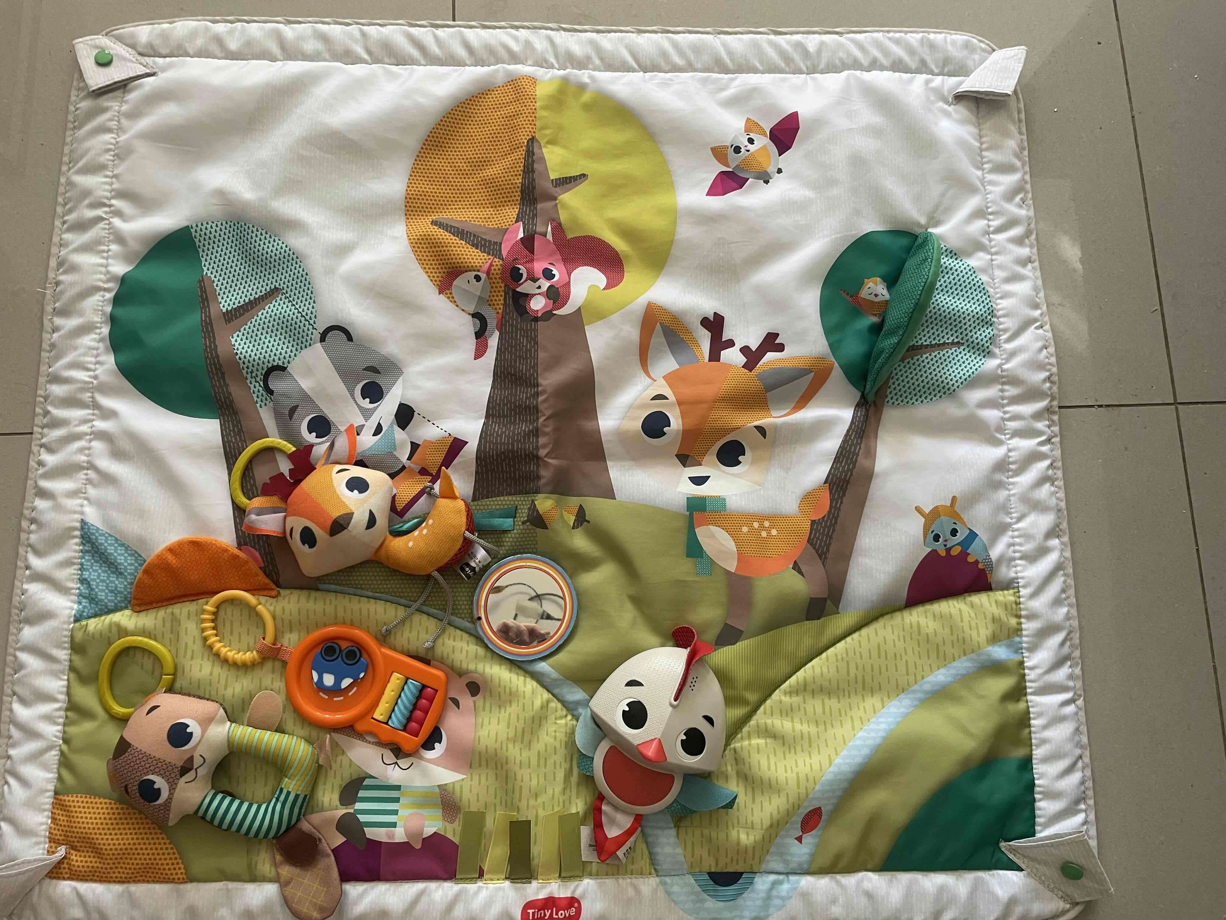 Alfombra de juegos para bebés - miniatura 2