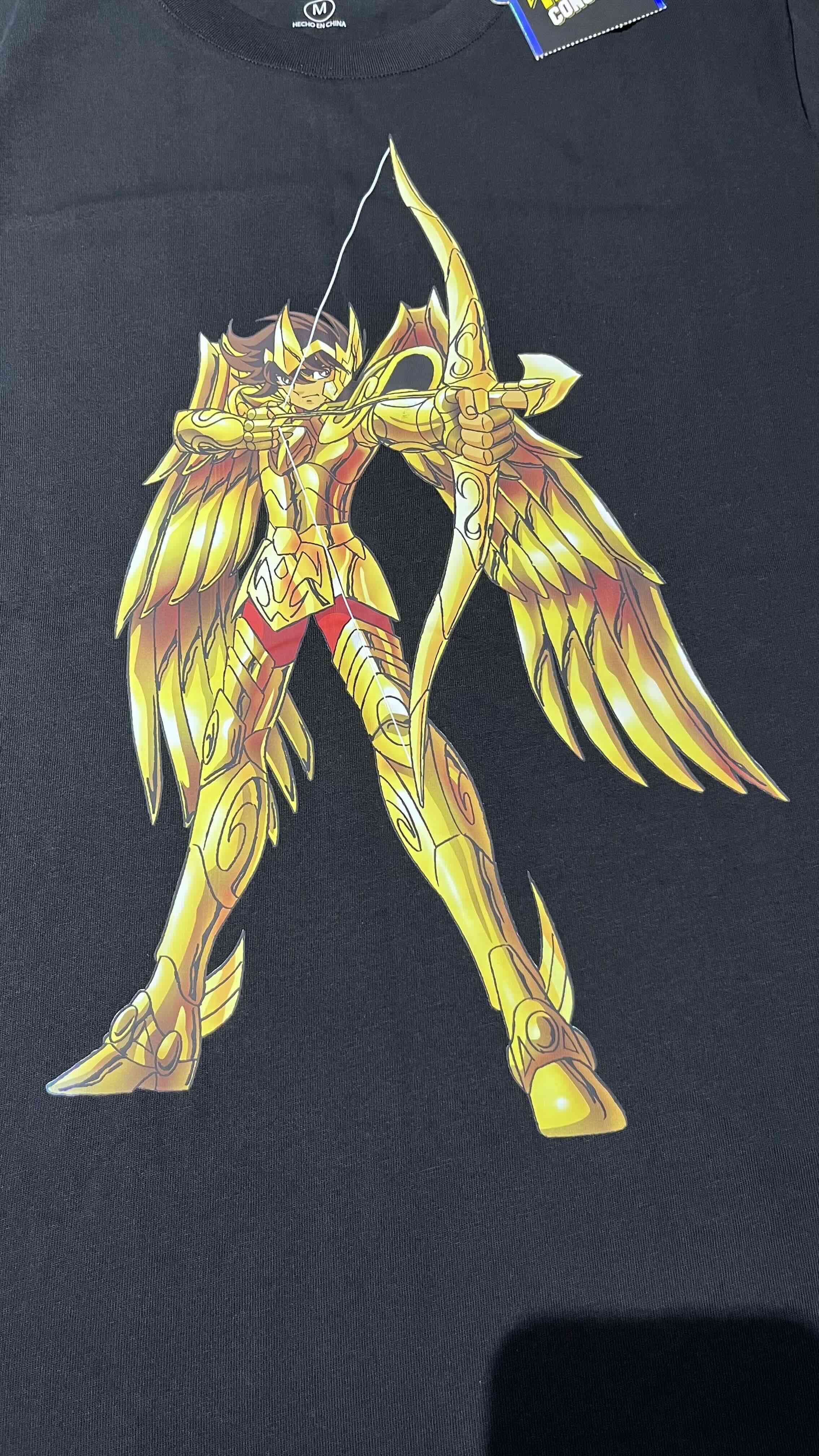 Polera negra con diseño caballeros del zodíaco - miniatura 3