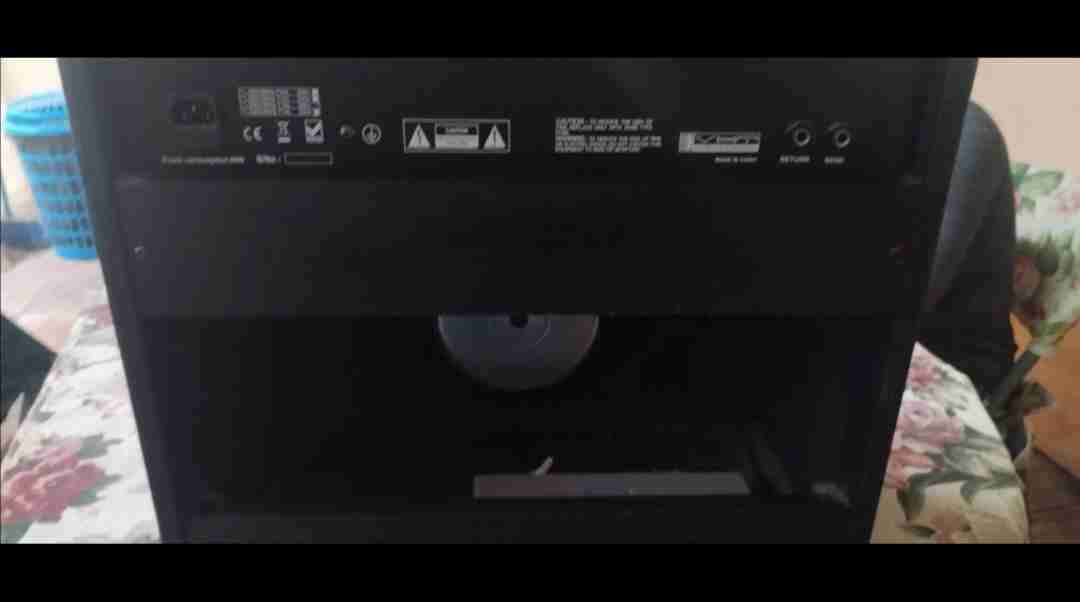 Amplificador VHT V66(modelo descontinuado) - miniatura 3