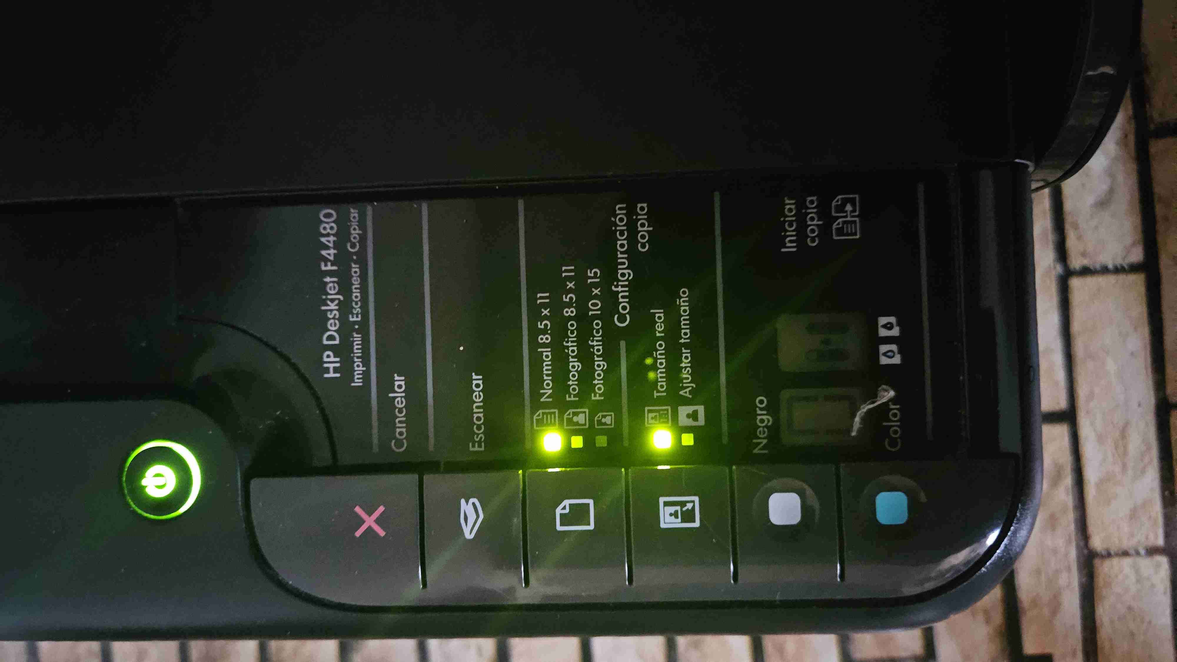 Impresora HP Deskjet usada - miniatura 4