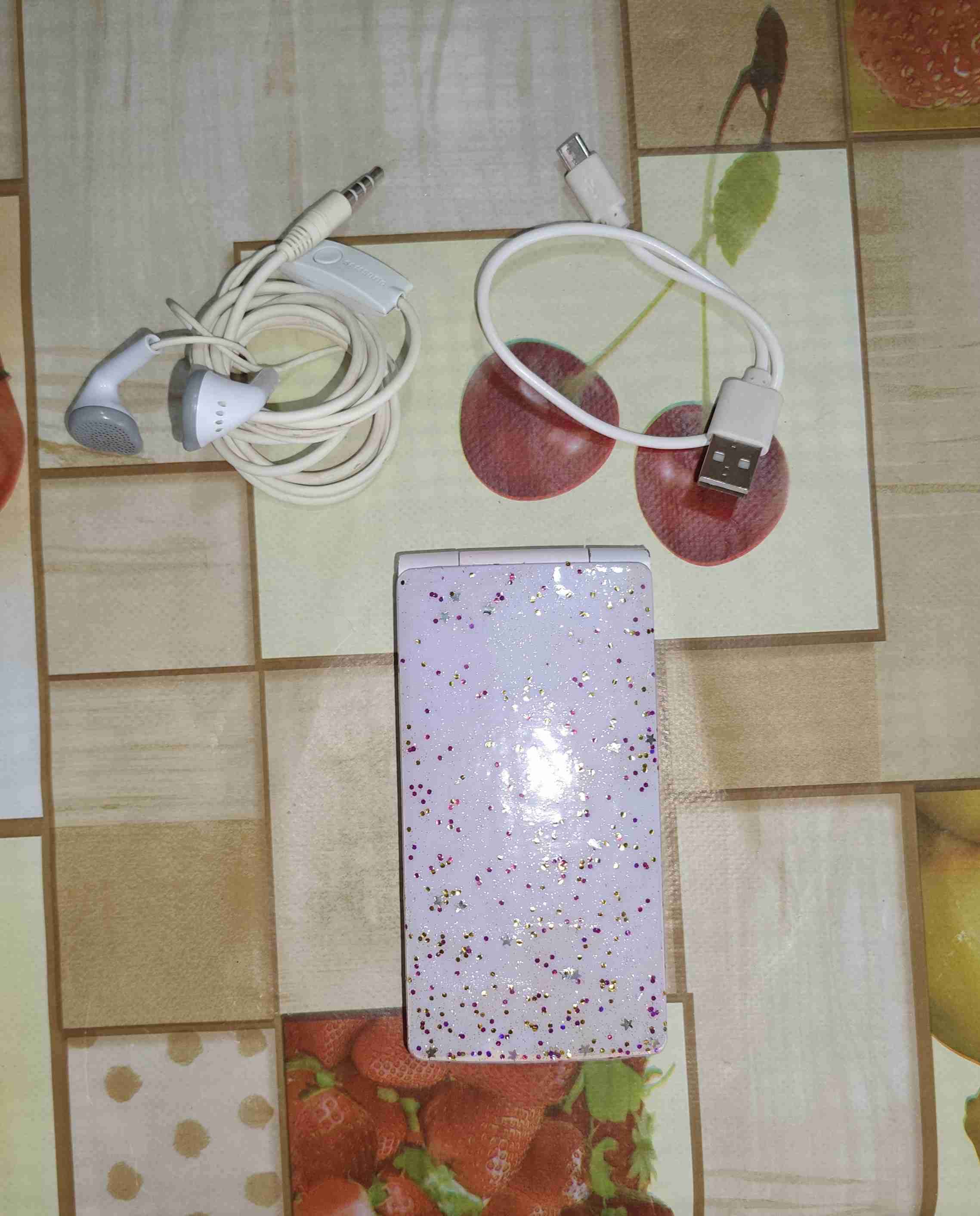 Celular plegable LG blanco - miniatura 3