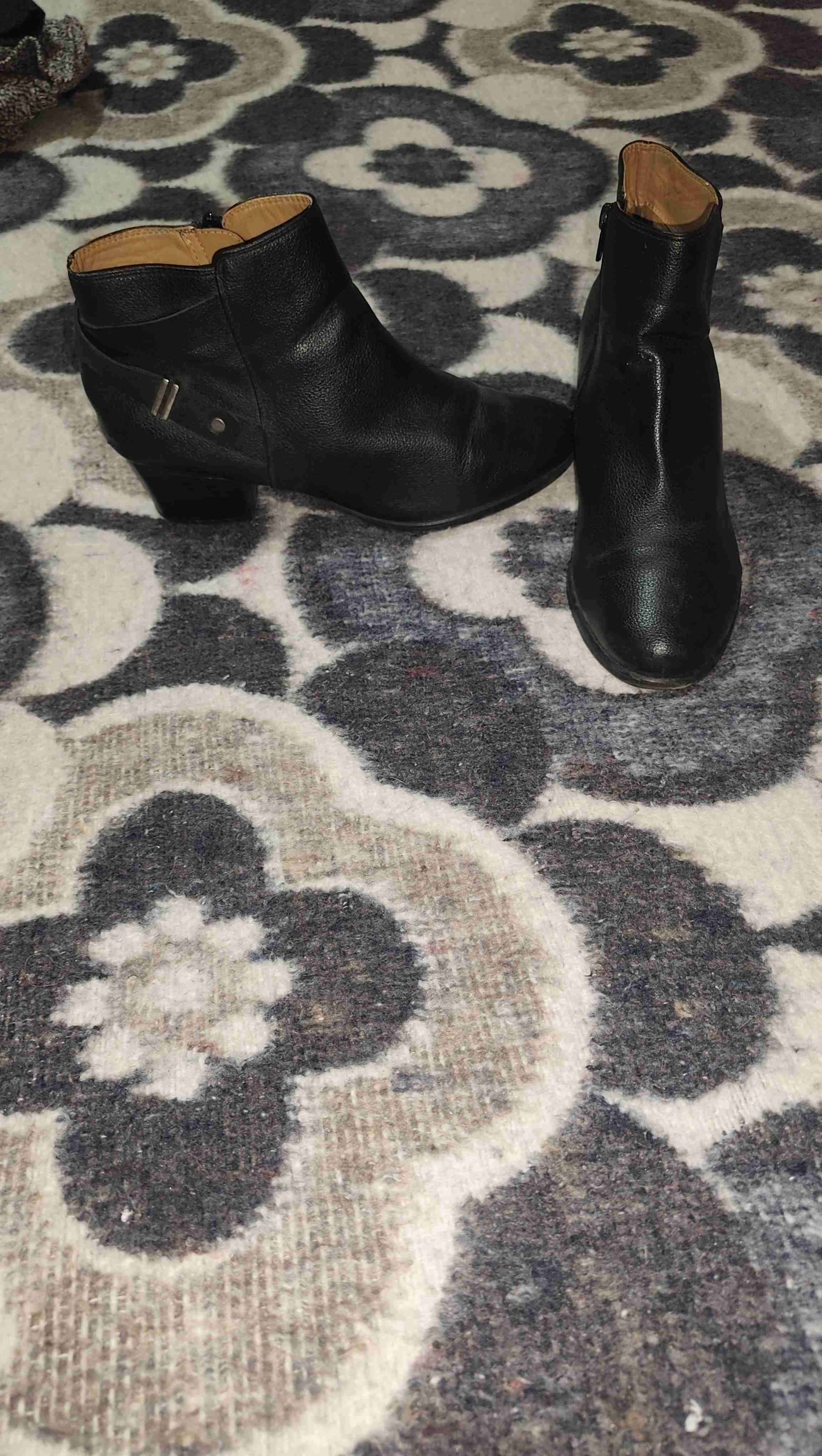 Botines negros clásicos - miniatura 2