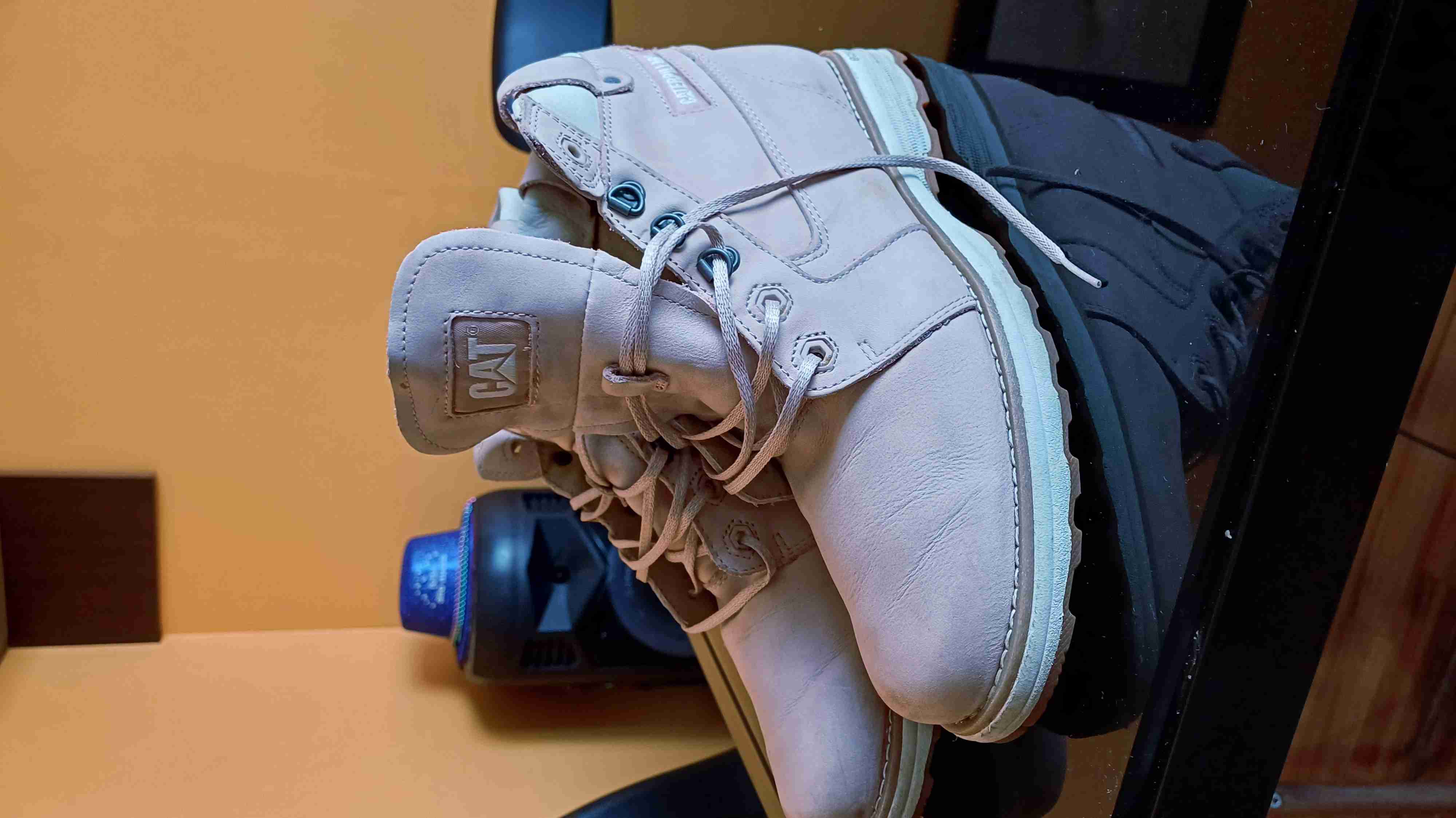 Botas beige Caterpillar - miniatura 2