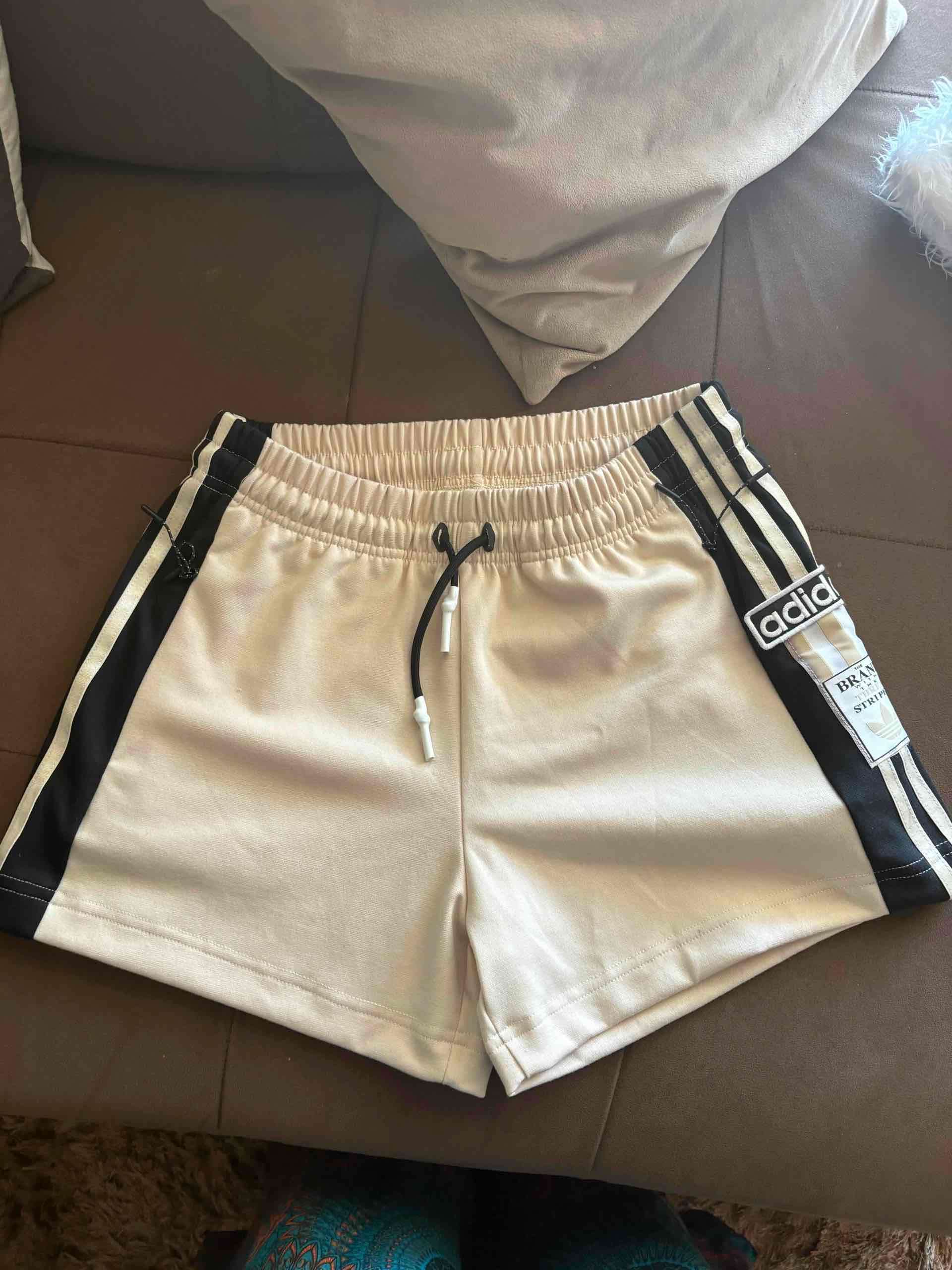 Pantalones cortos deportivos Adidas - miniatura 4