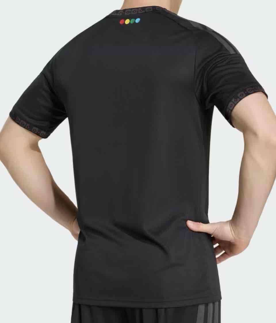 Camiseta Colo-Colo negra - miniatura 2