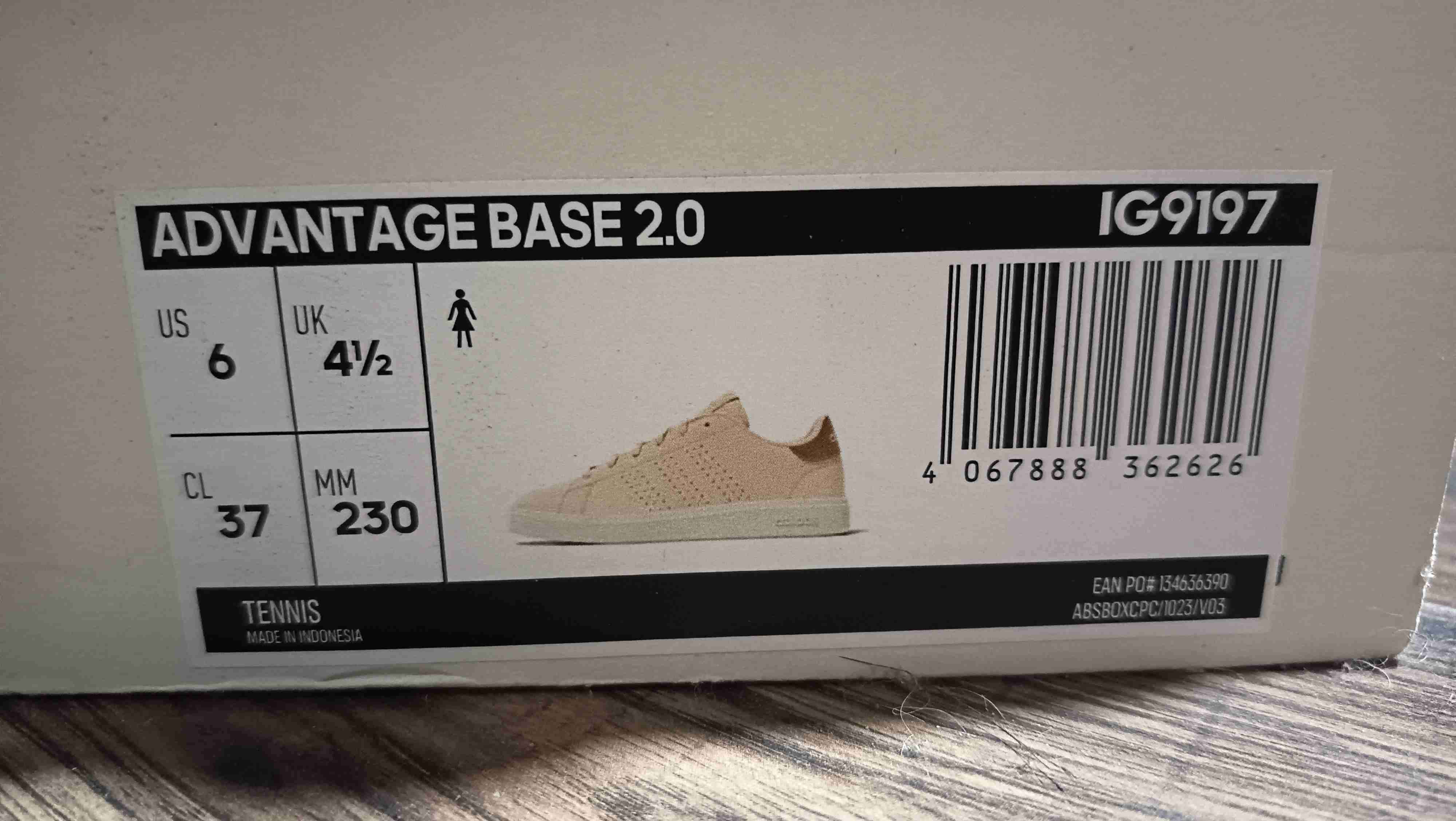 Zapatillas rosas Adidas nuevas - miniatura 3