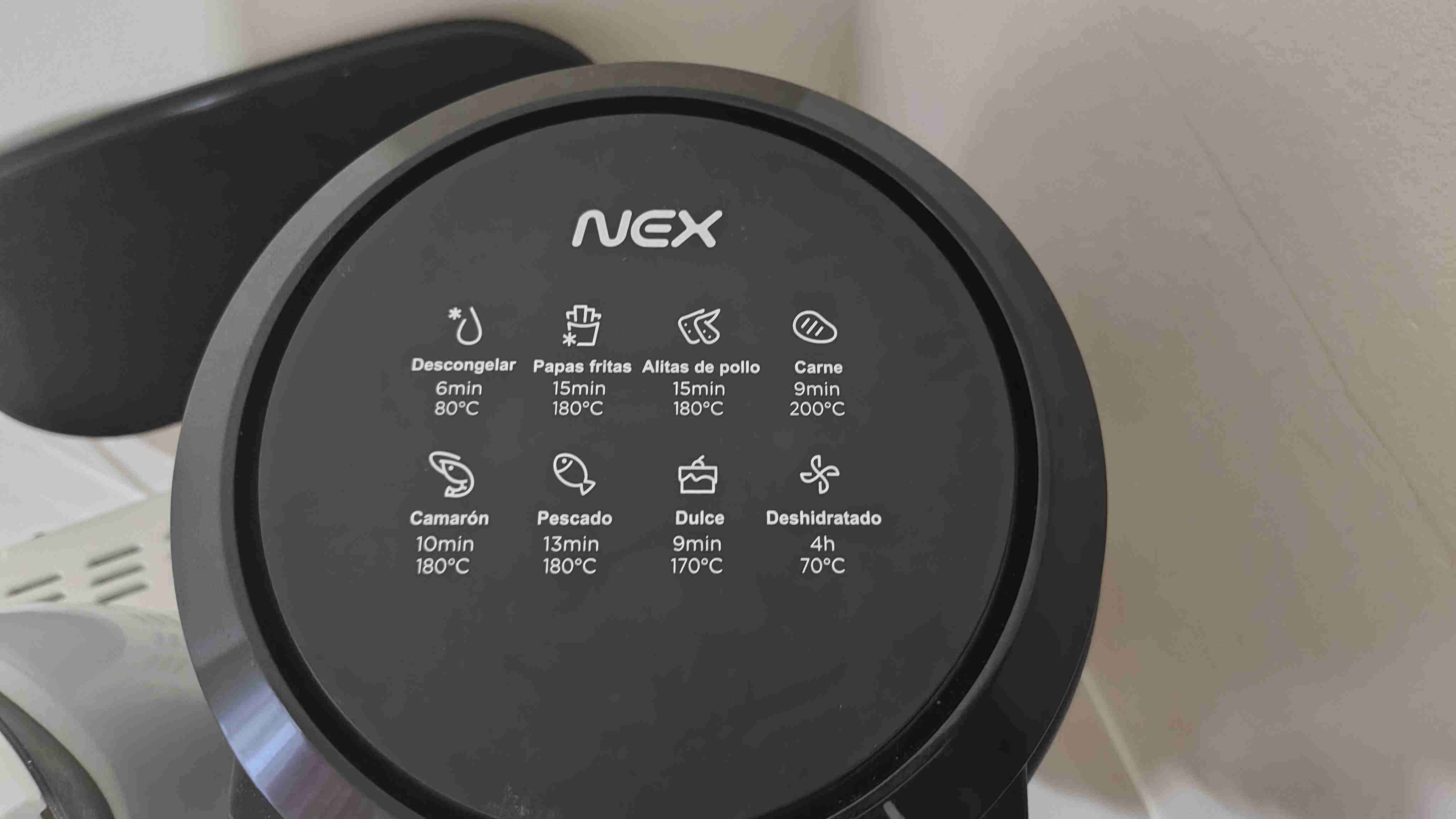 Freidora de aire negra - miniatura 3