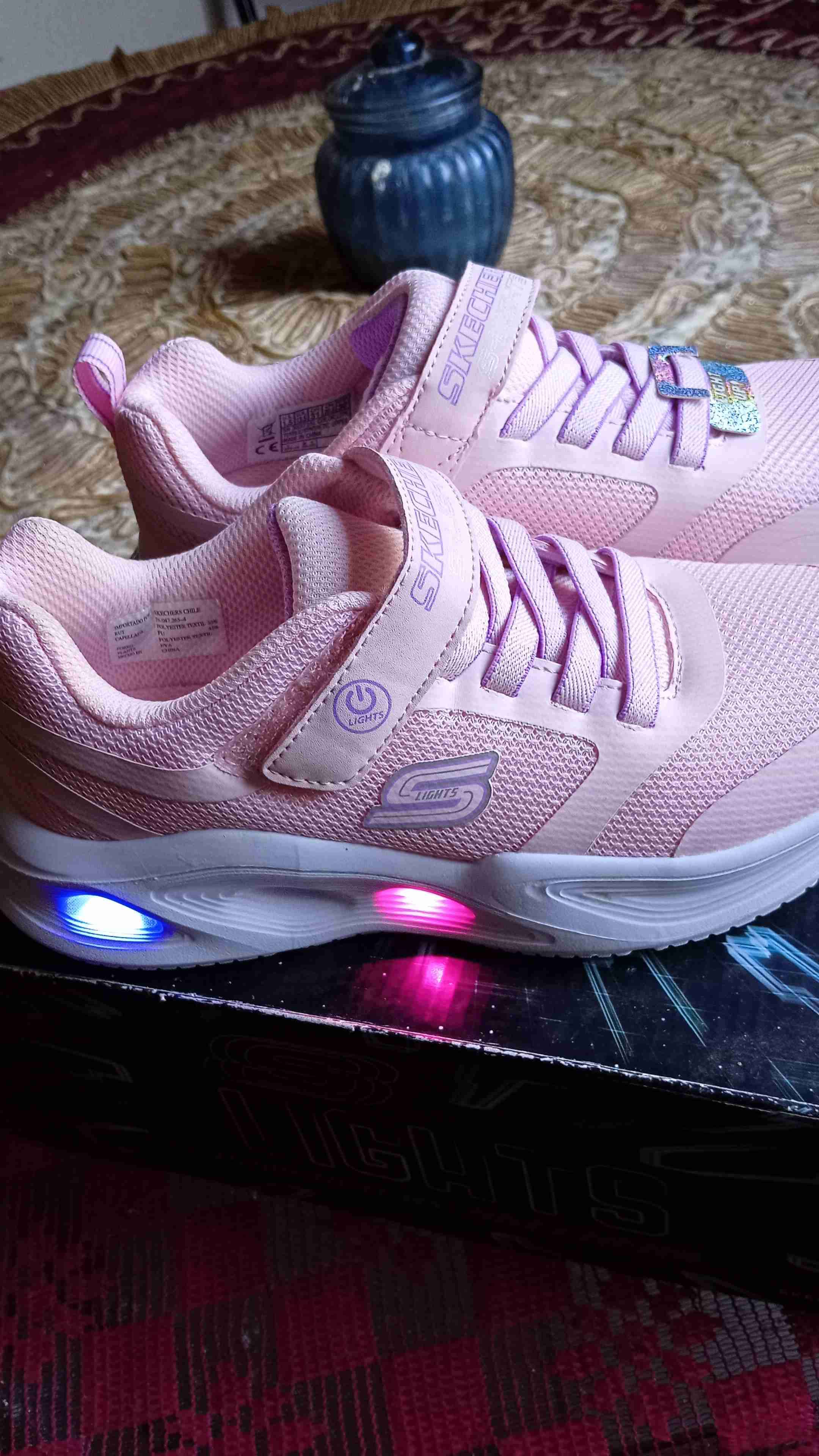 Zapatillas Skechers rosadas con luces