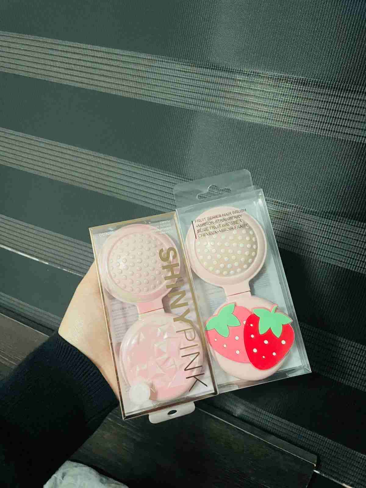 Cepillo de cabello frutal espejo