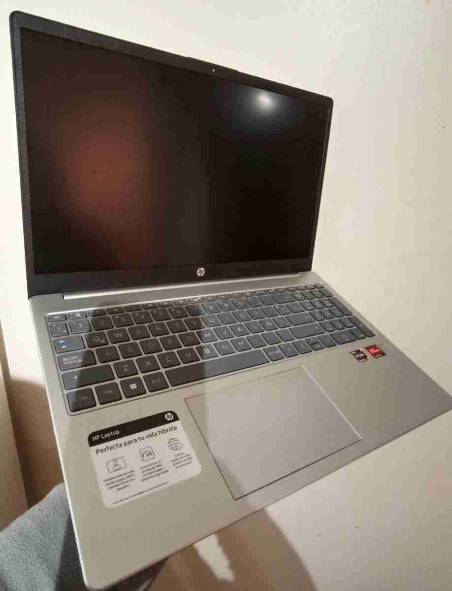 Laptop HP 15-fc0xxx - miniatura 3