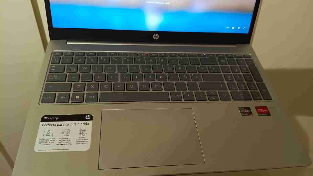 Laptop HP 15-fc0xxx - miniatura 4