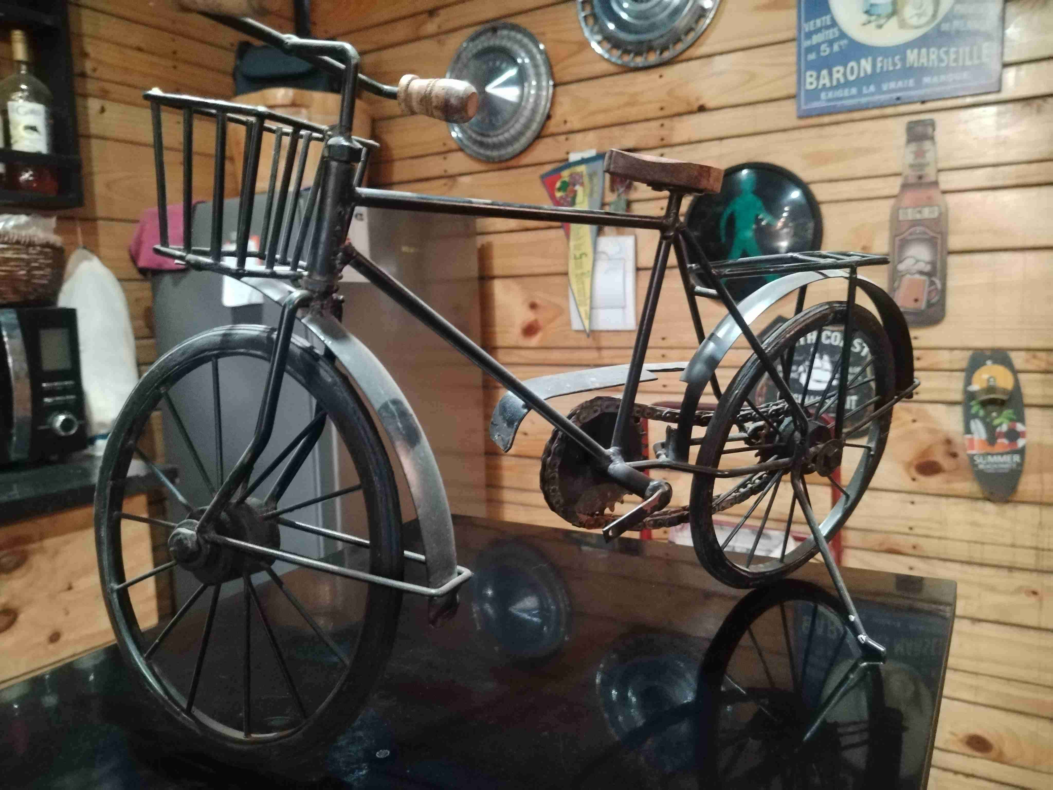 Bicicleta decorativa de metal