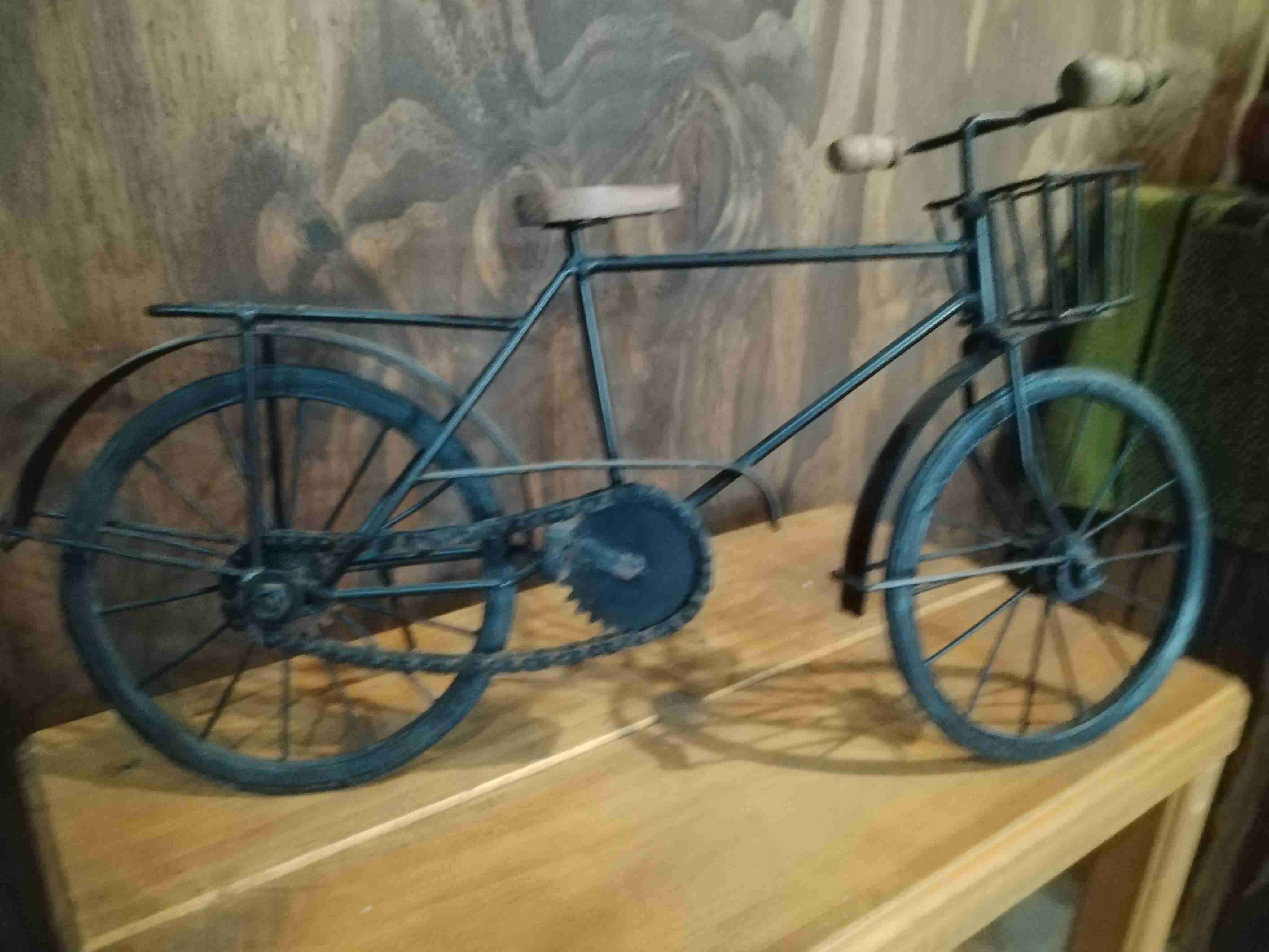 Bicicleta decorativa de metal - miniatura 3