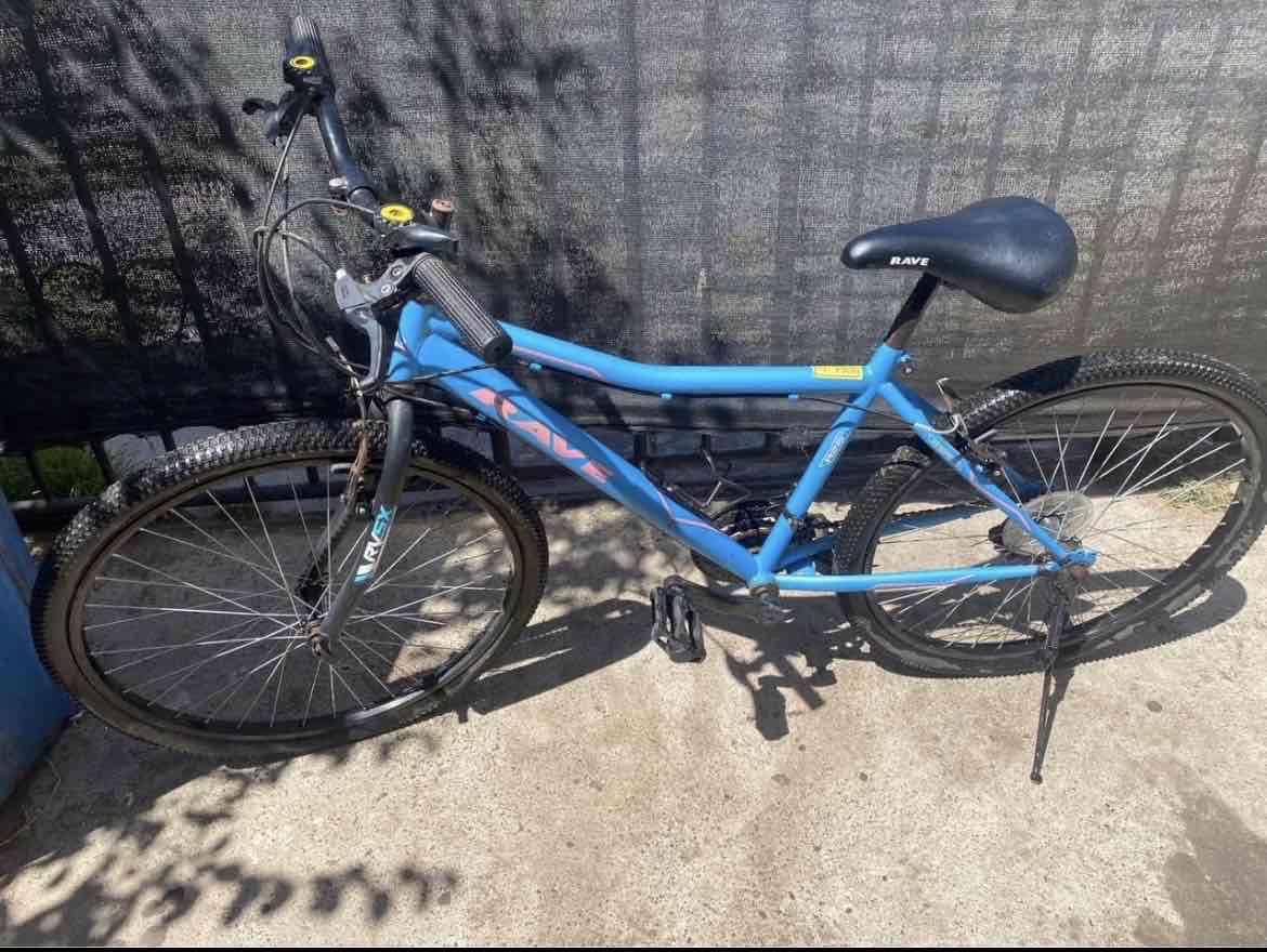 Bicicleta Rave azul montaña