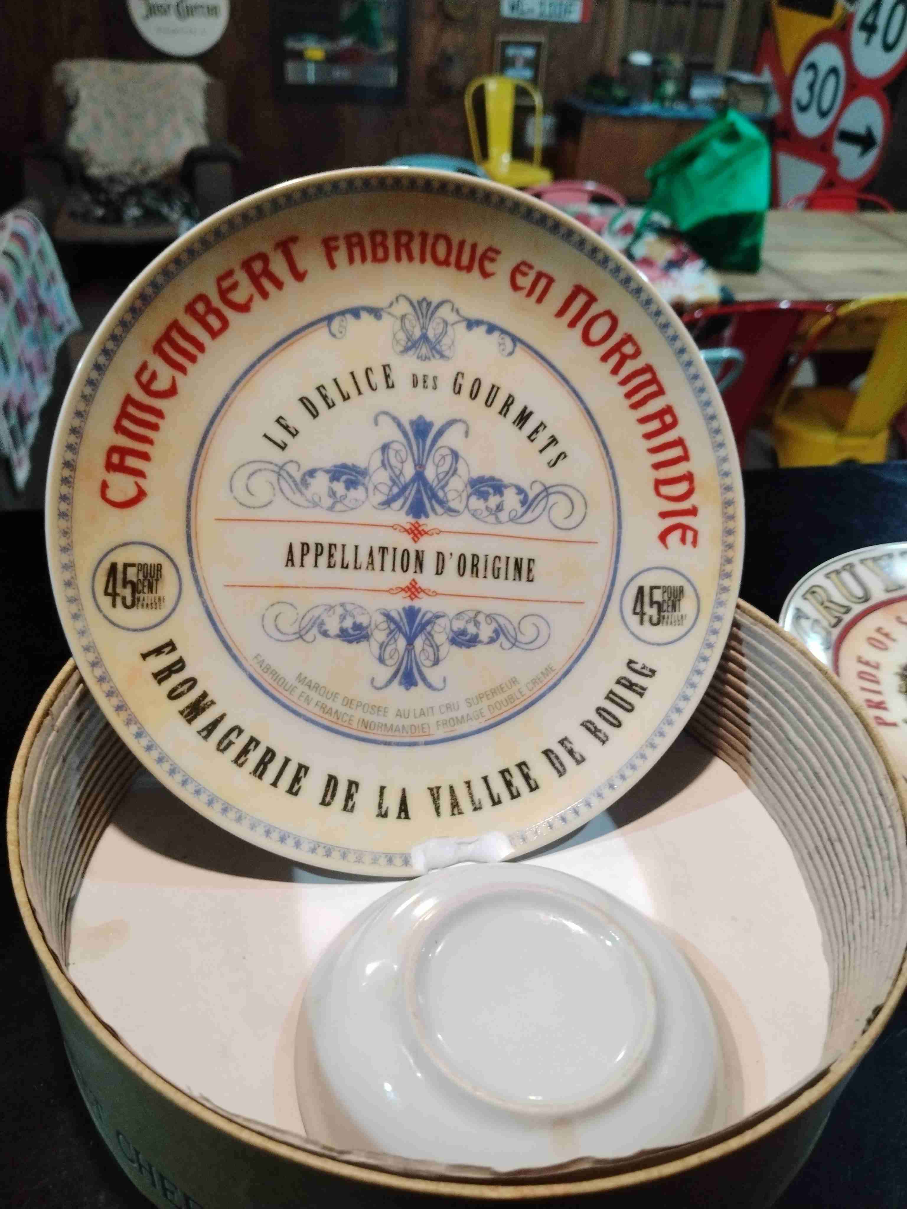 Caja decorativa estilo vintage