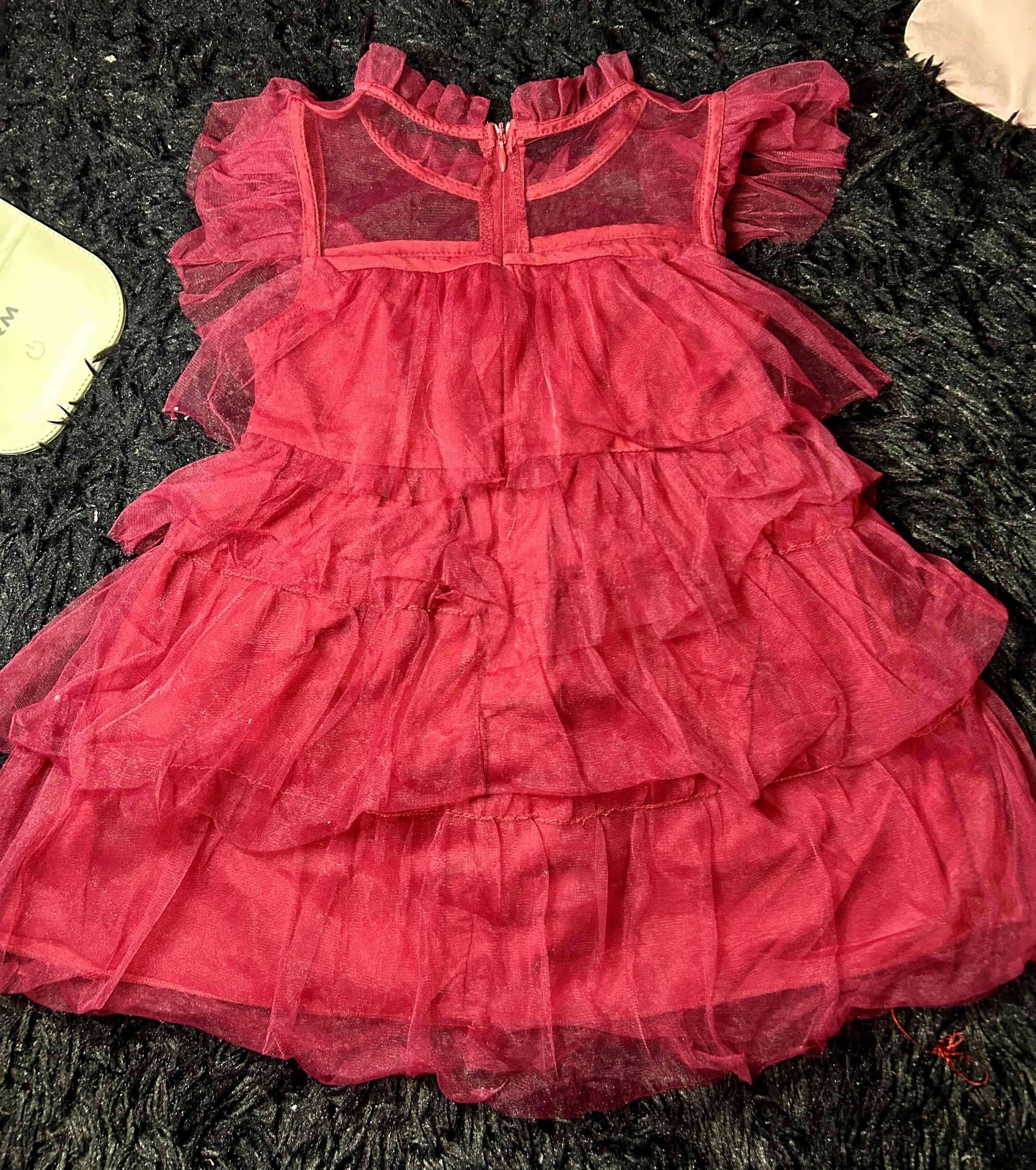 Vestido rojo de tul niña - miniatura 2