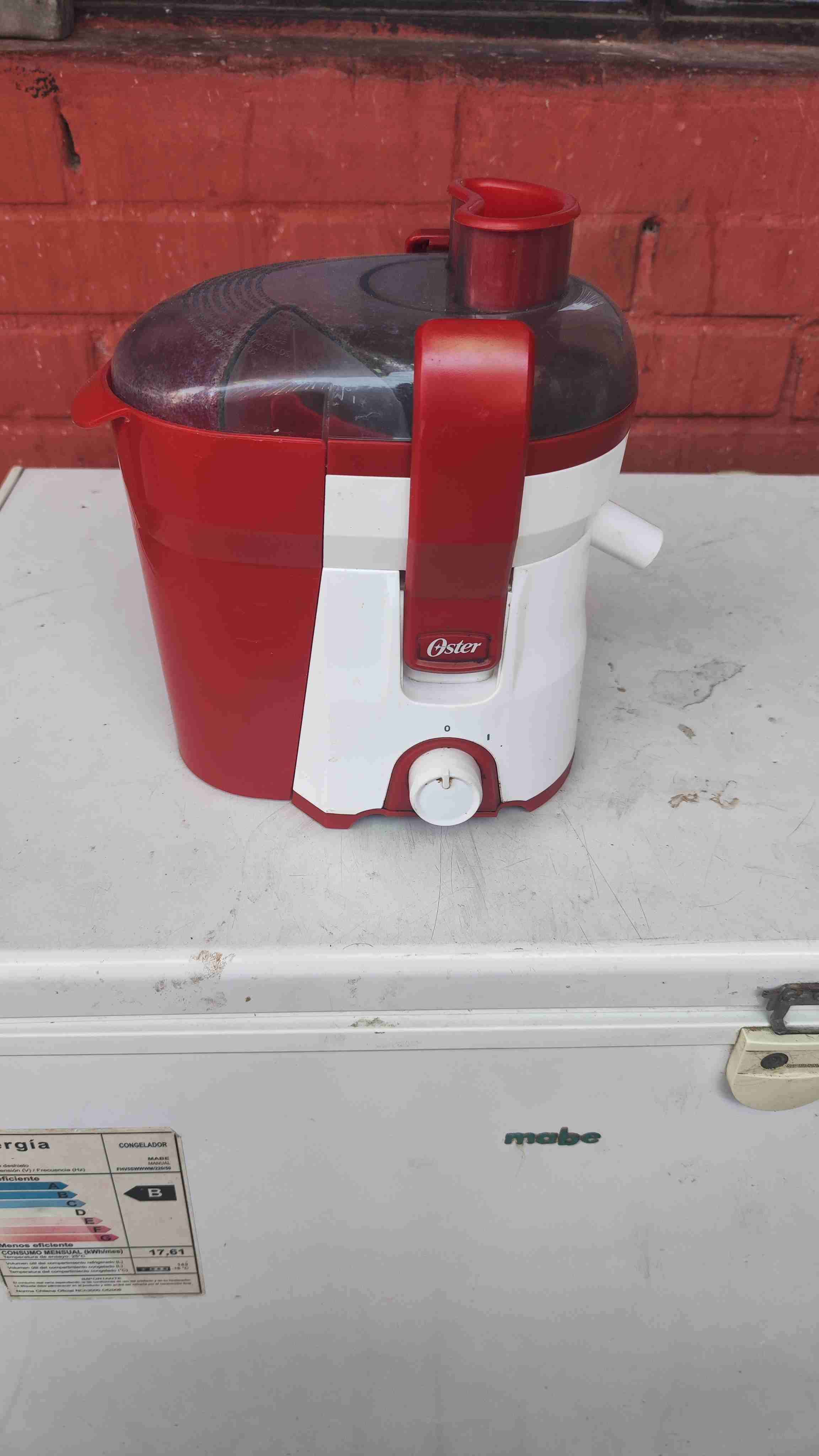 Exprimidores eléctricos Somela y Oster - miniatura 4