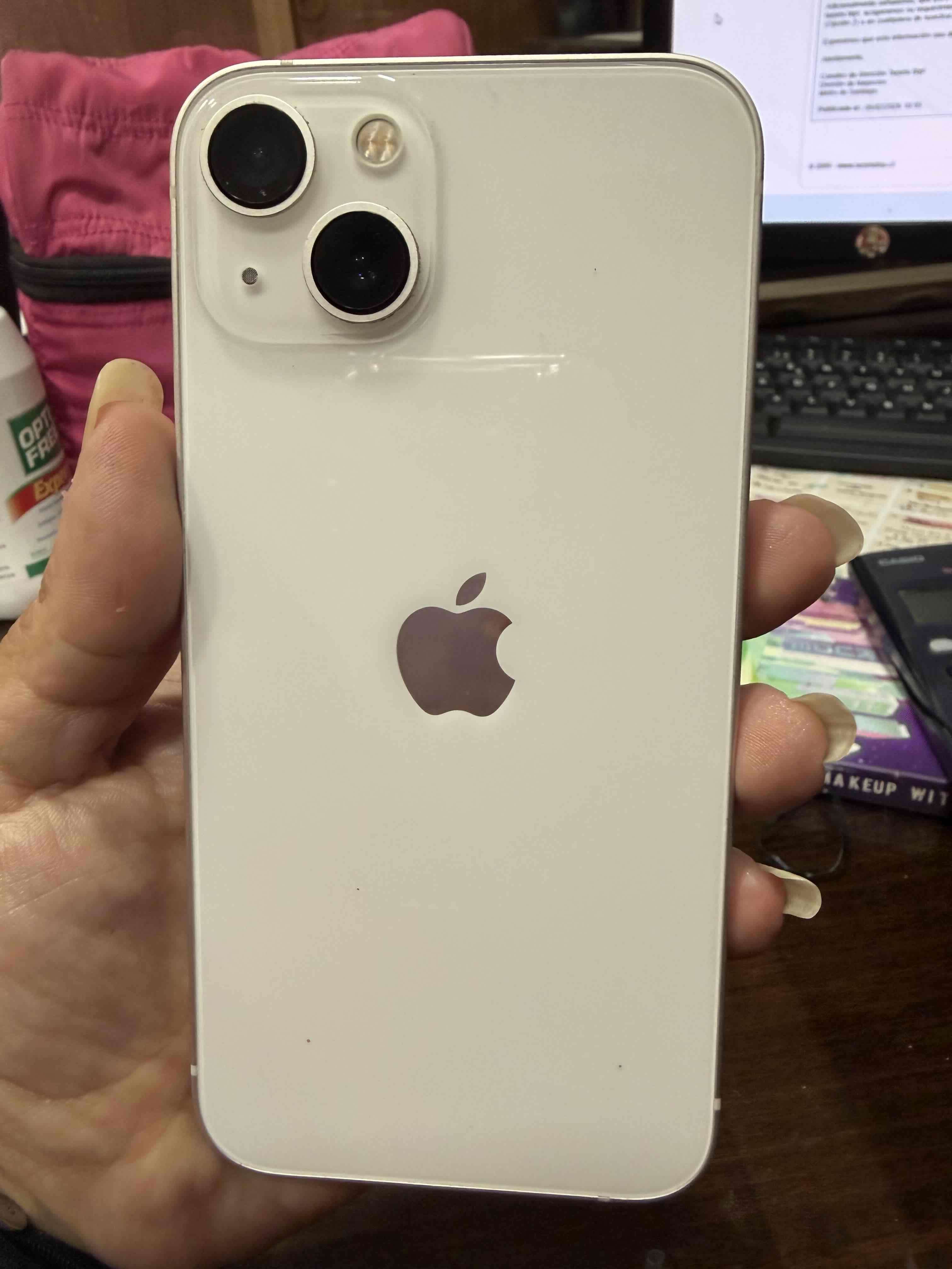 iPhone blanco 13