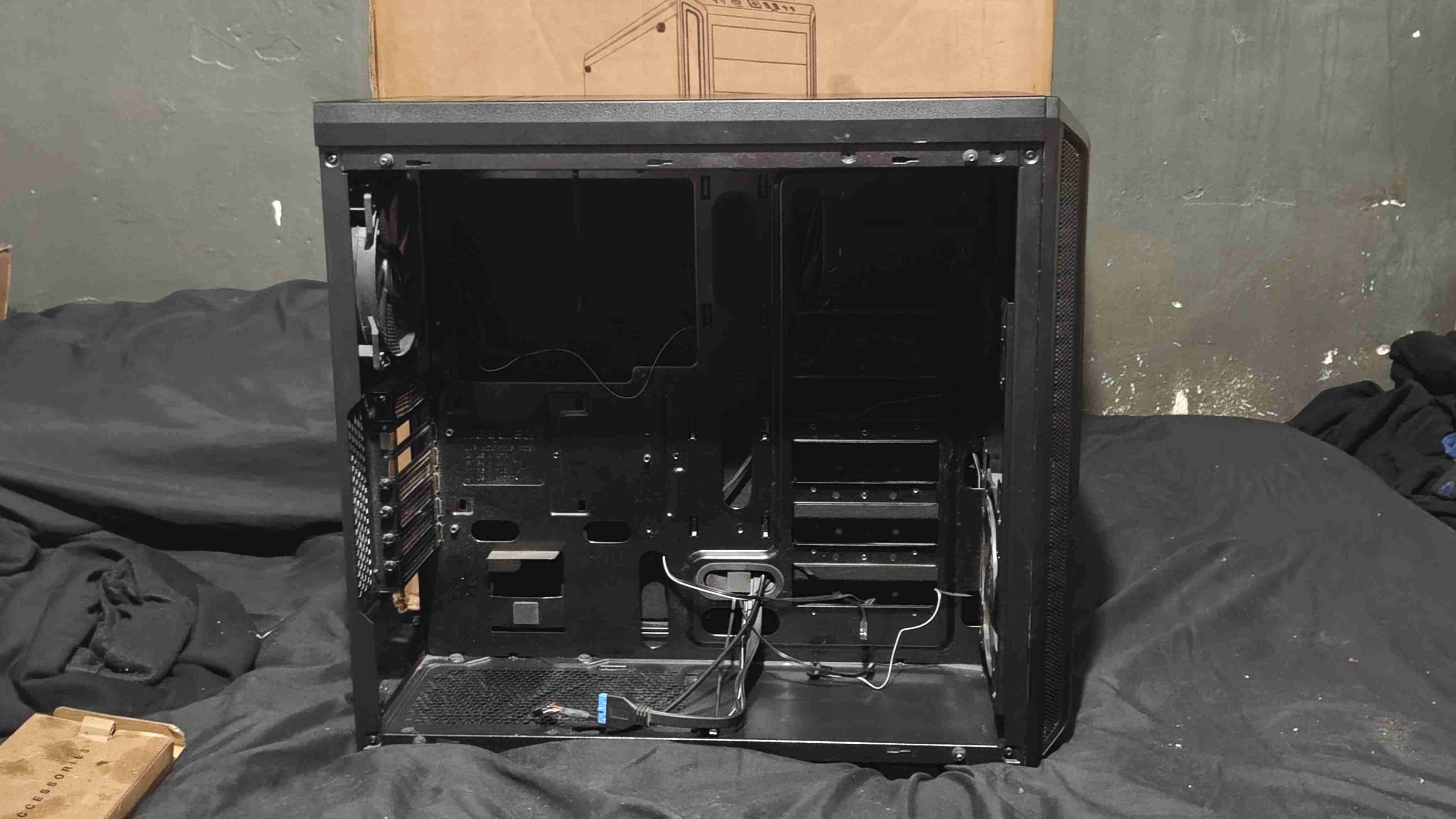 Gabinete be quiet! negro - miniatura 4