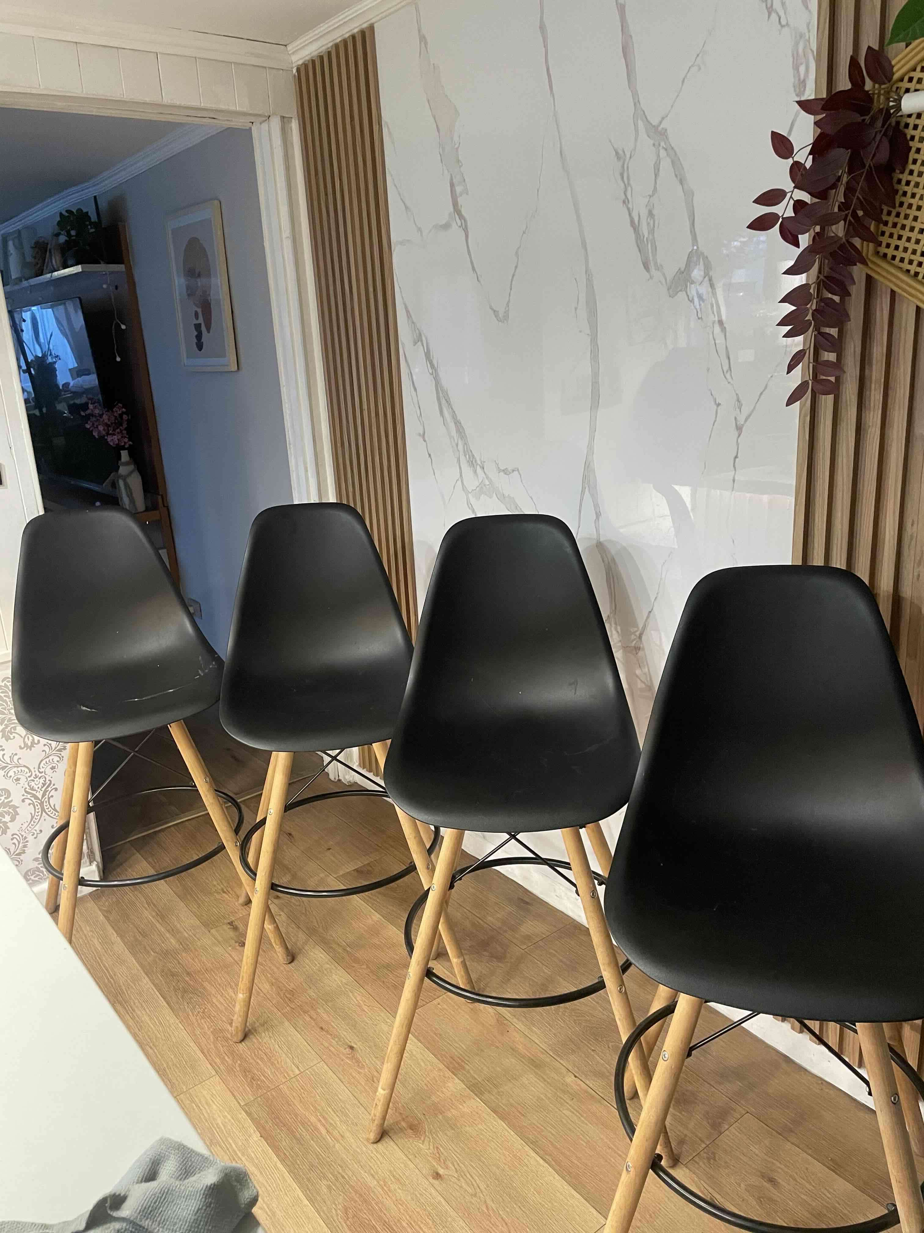 🏷️ Pack de 4 Sillas Eames Estilo Nórdico