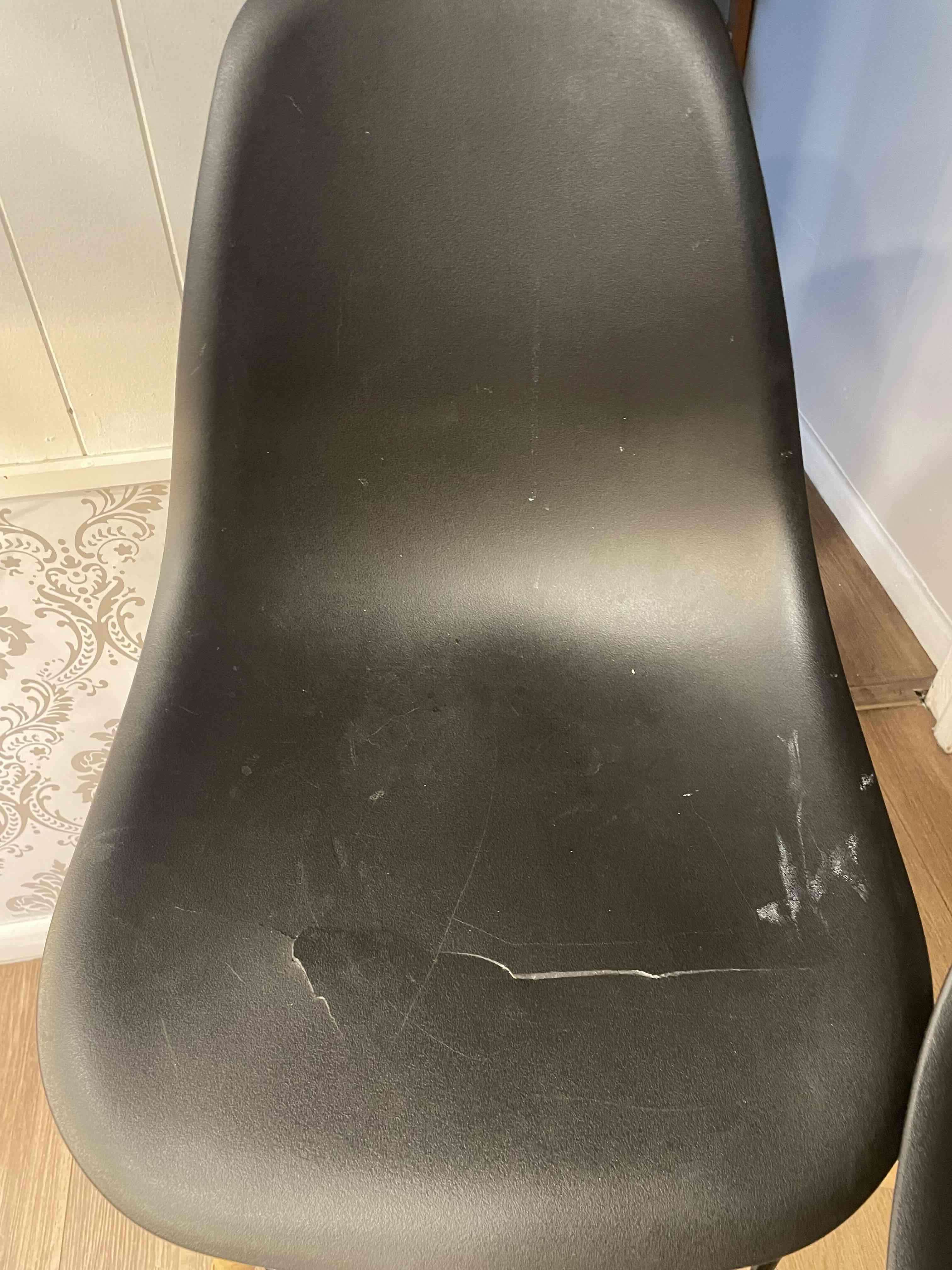 🏷️ Pack de 4 Sillas Eames Estilo Nórdico - 5