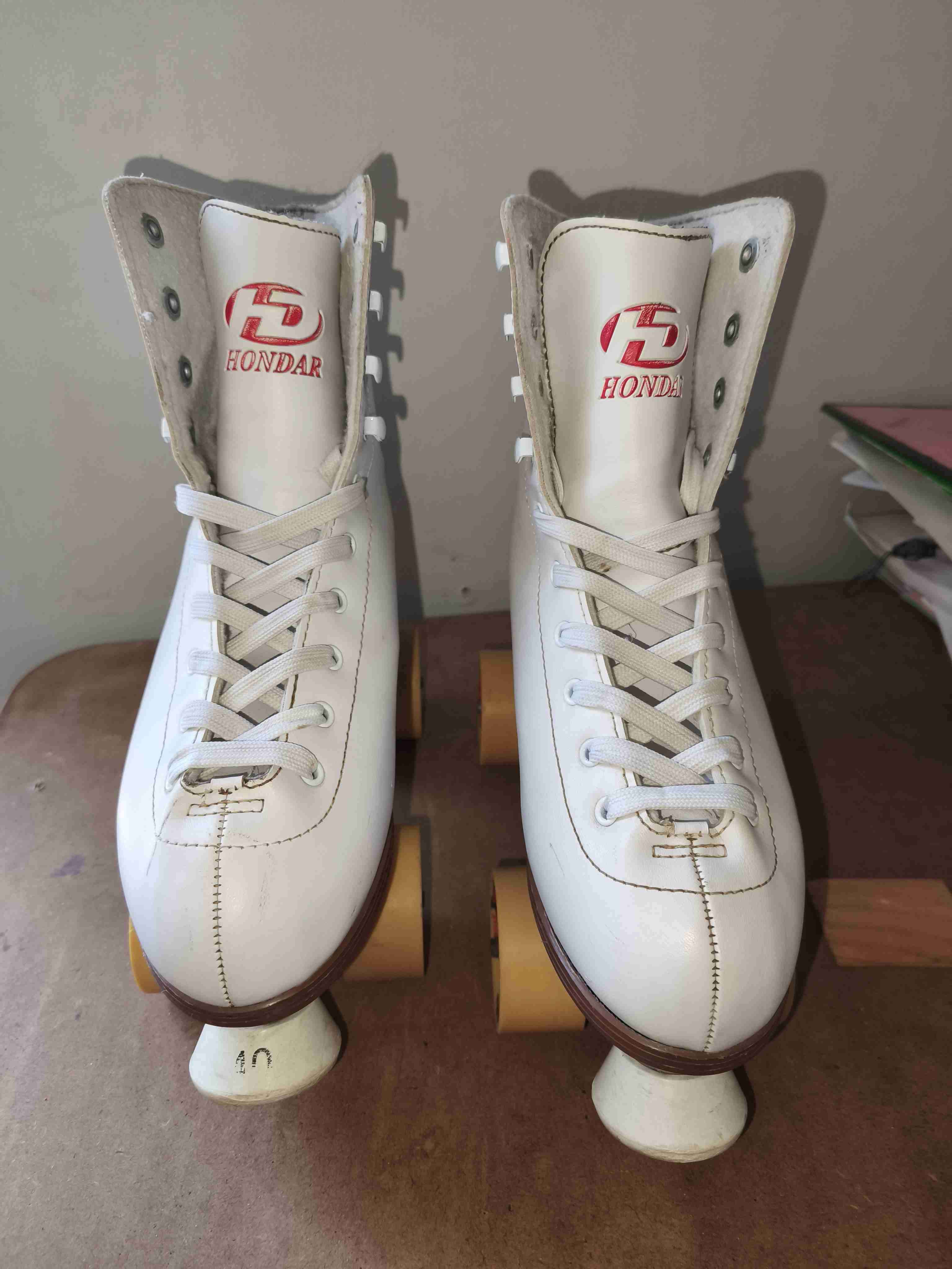 Patines blancos Honda - miniatura 2