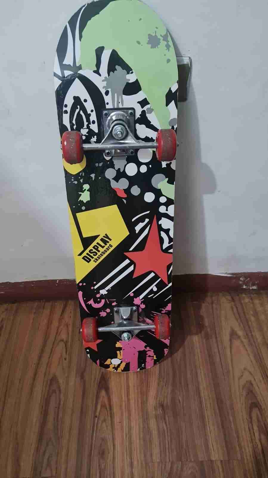 Skateboard diseño colorido