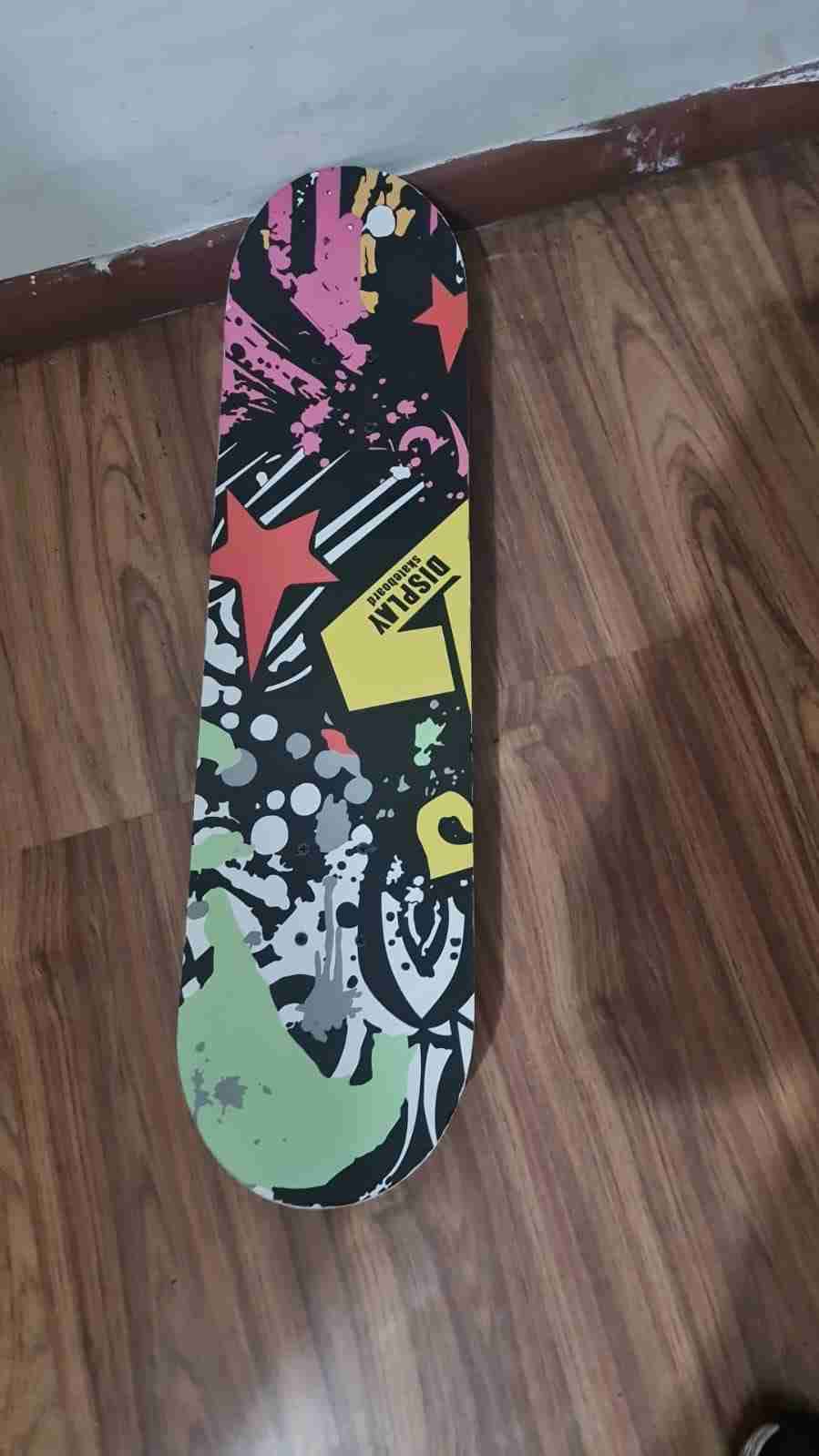 Skateboard diseño colorido - miniatura 2