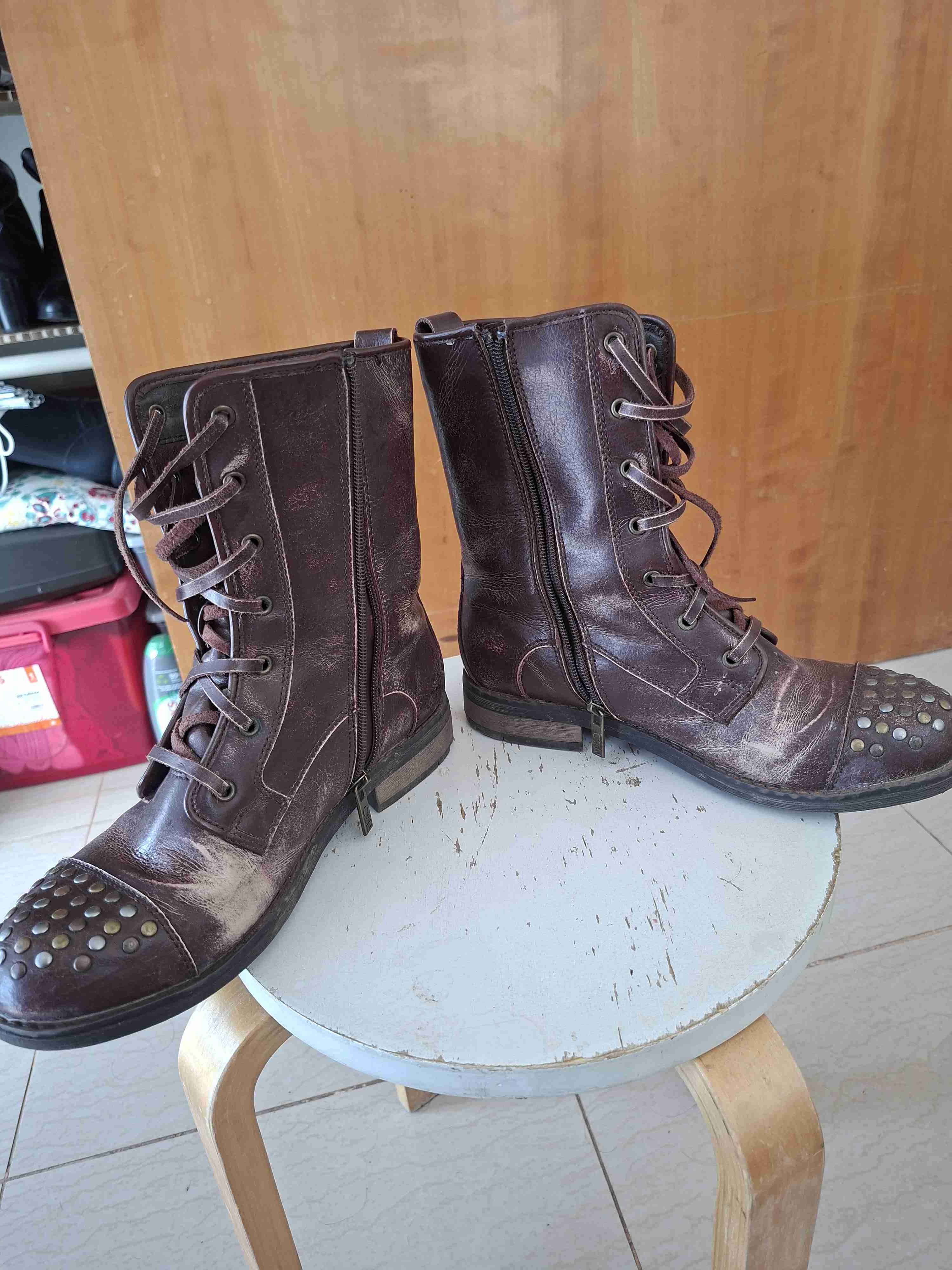 Botas burdeo de cuero con tachas creadoXnosotras - miniatura 2