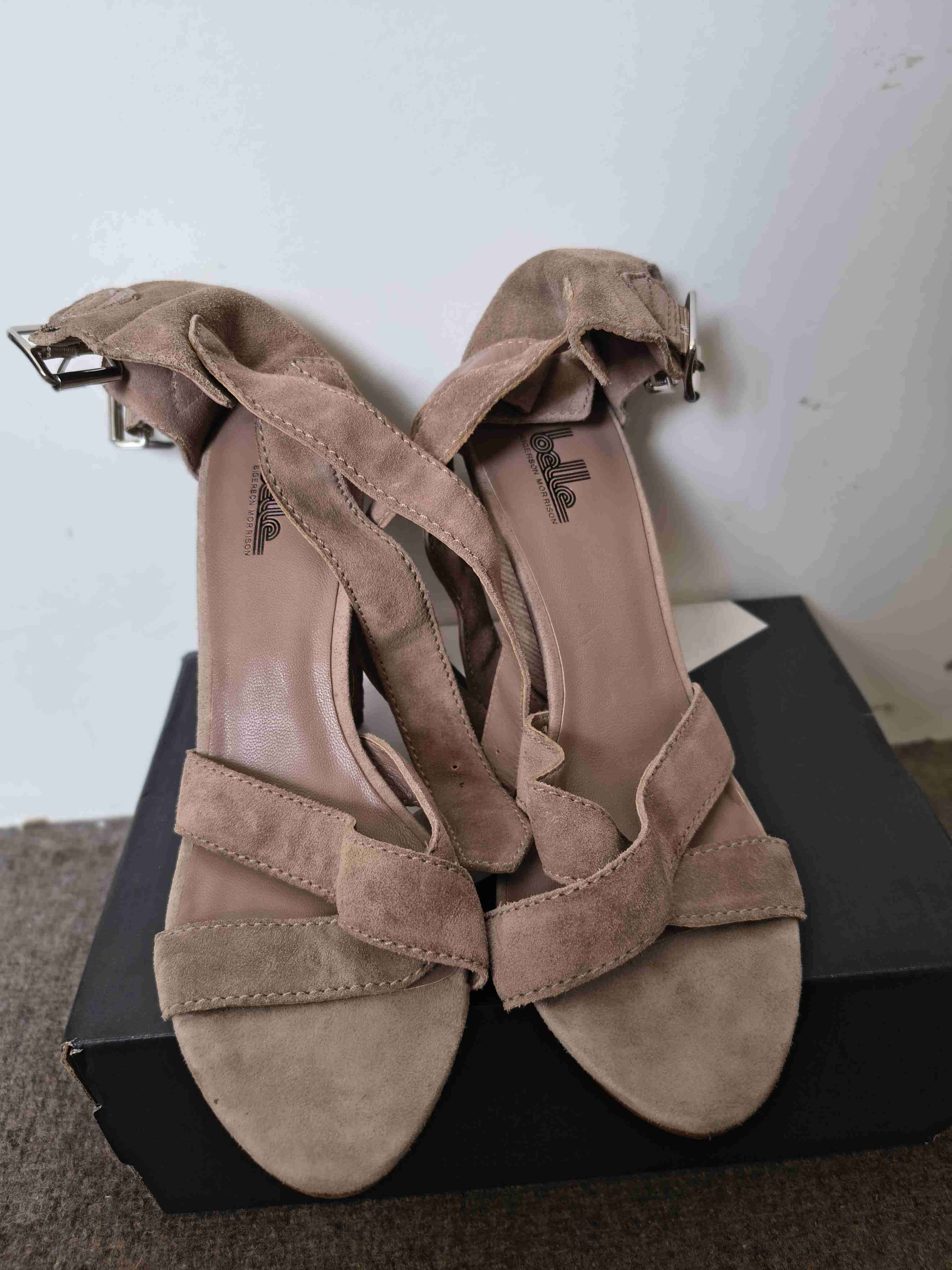 Sandalias de gamuza café - miniatura 2