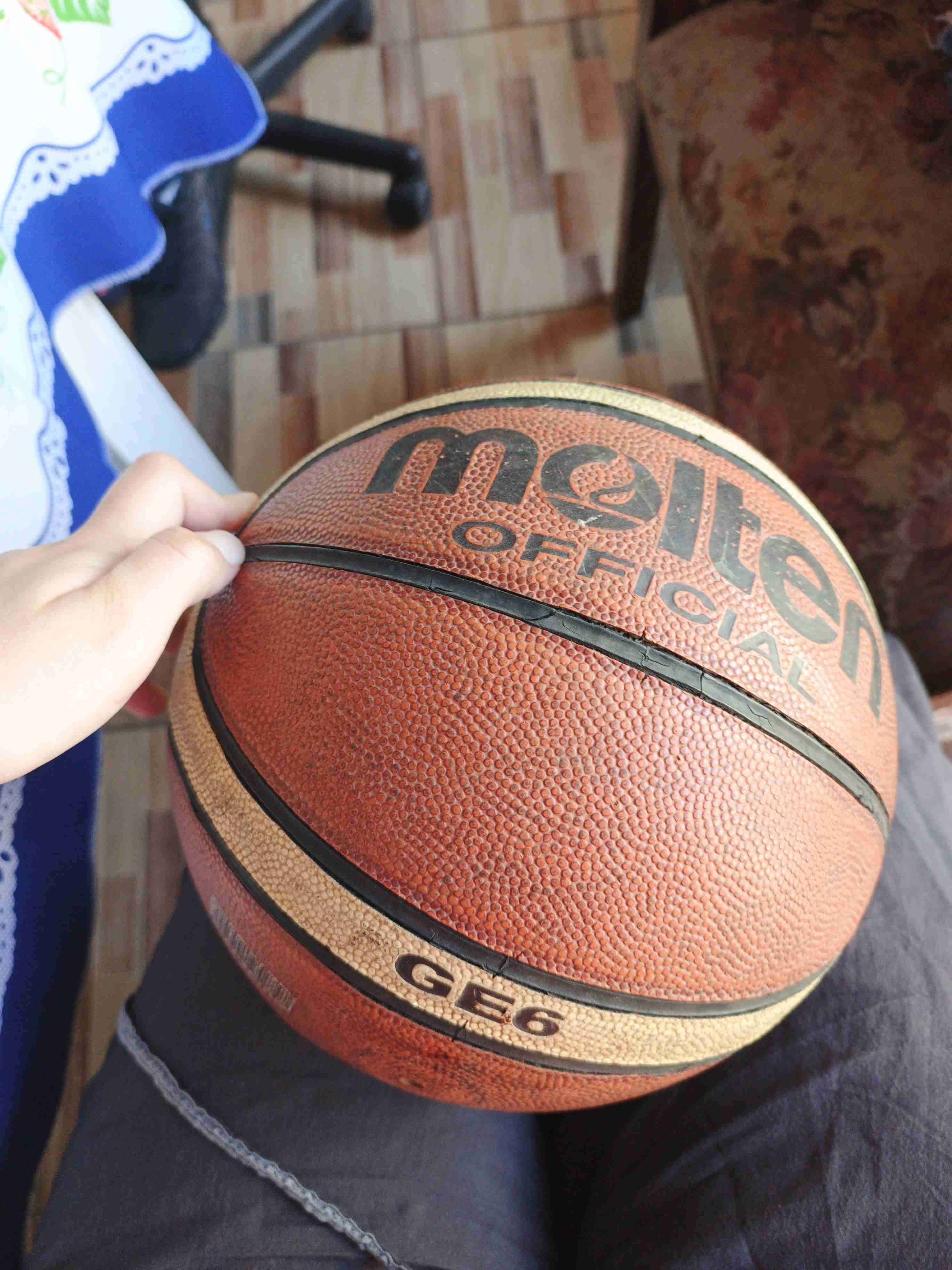 Balón de baloncesto Molten GE6 - 3